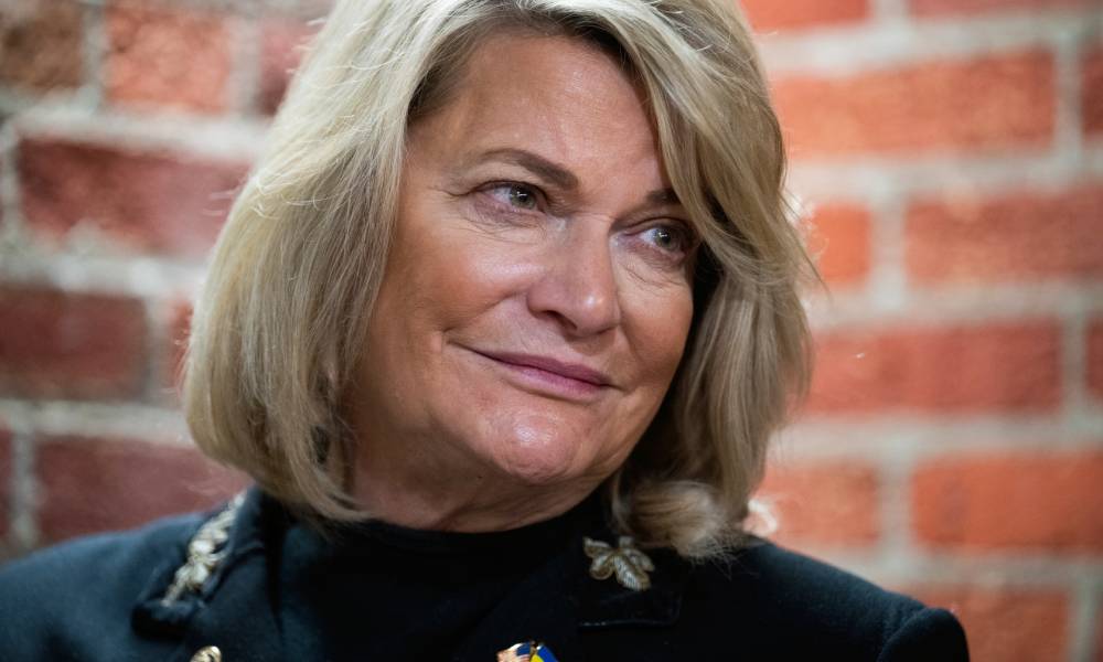 Lawmaker issues grovelling apology after being booed for anti-trans graduation speech