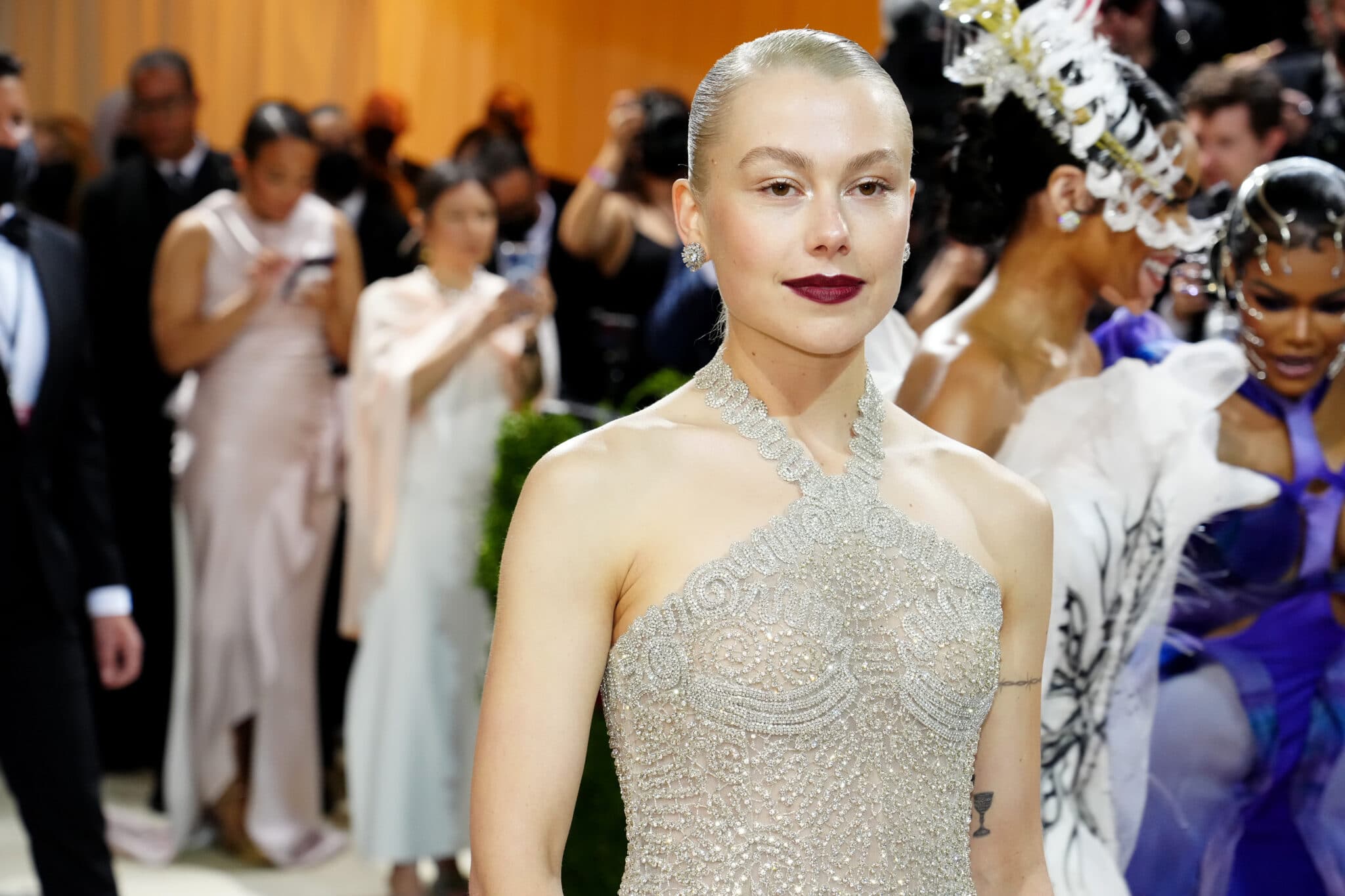 Phoebe Bridgers bravely shares her abortion story: 'Everyone deserves that kind of access'