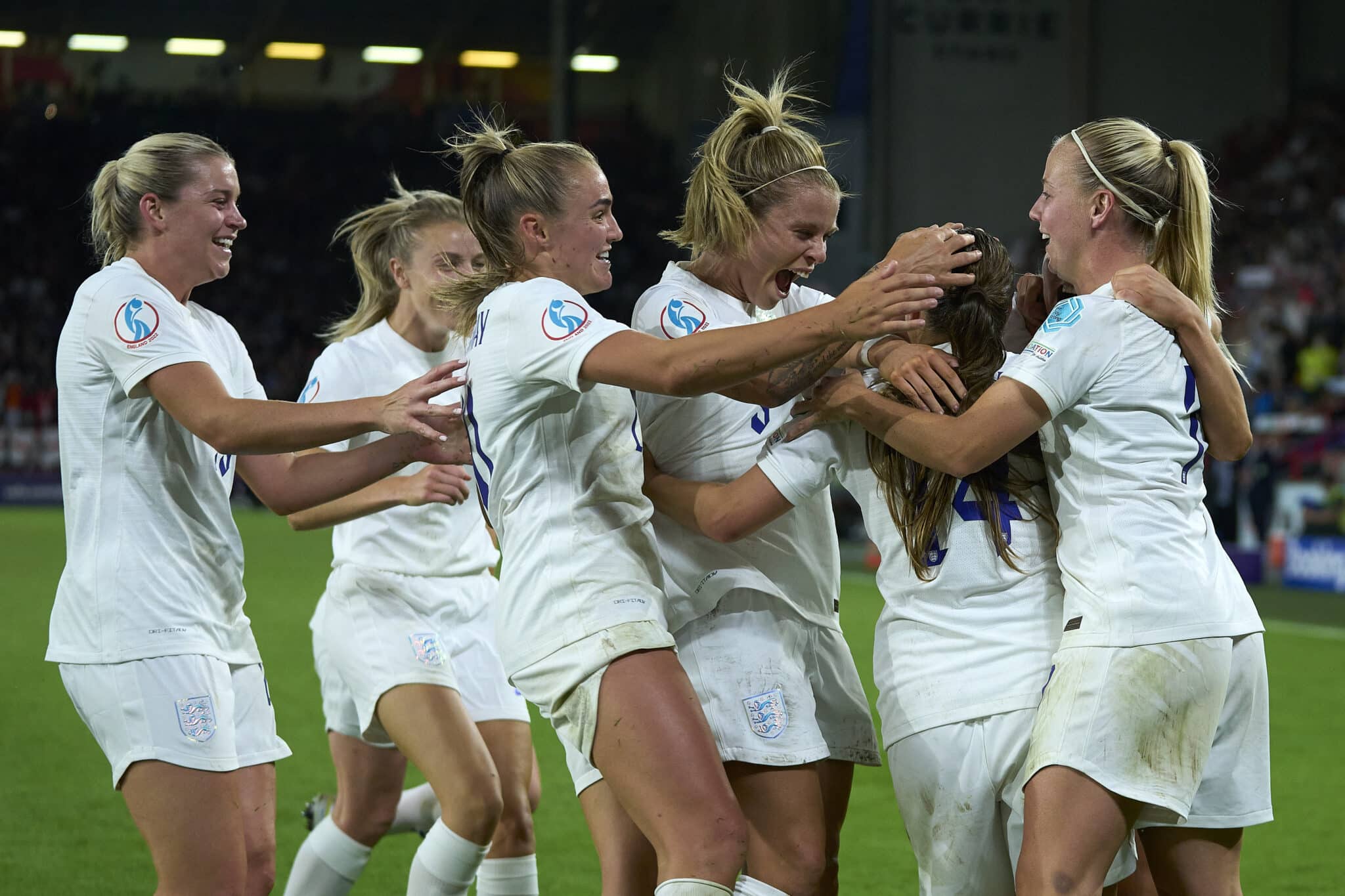 England through to Women's Euro final after mesmeric 4-0 victory over Sweden