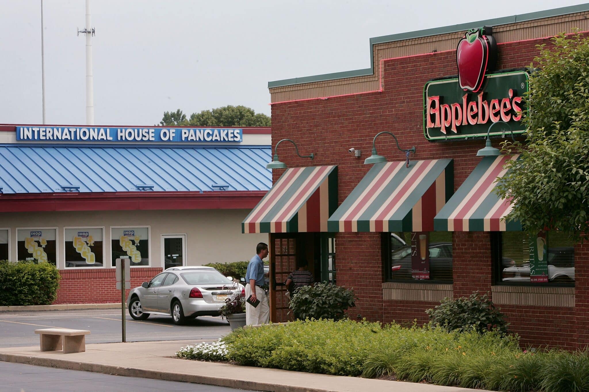 Applebee's franchise worker targeted with vile homophobic, racist abuse wins legal fight