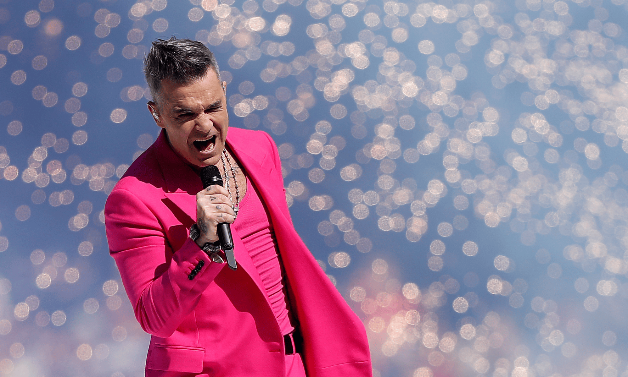 Robbie Williams fan dies after falling at Sydney concert