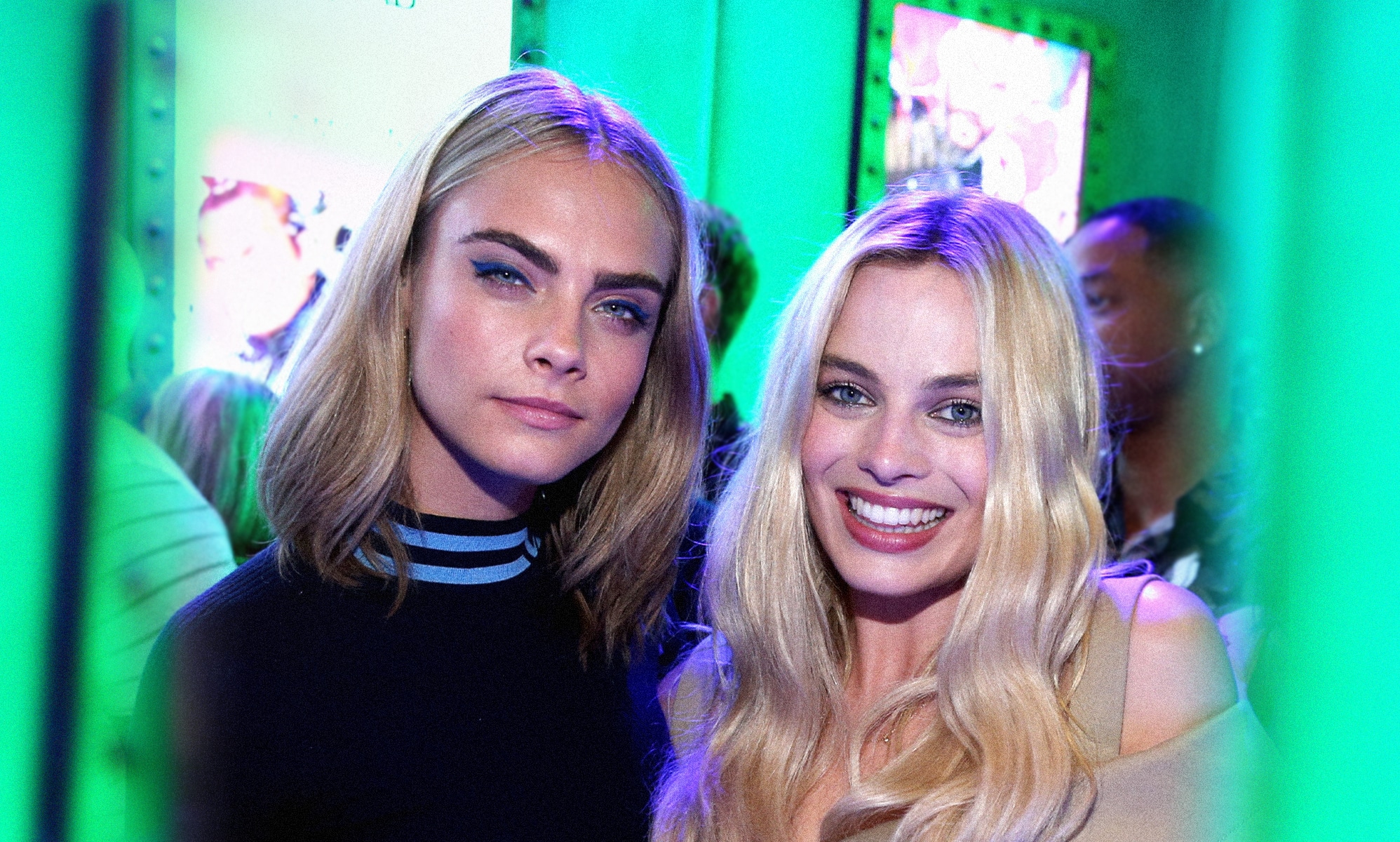 Margot Robbie denies 'crying' outside Cara Delevingne's house: 'I had something in my eye'