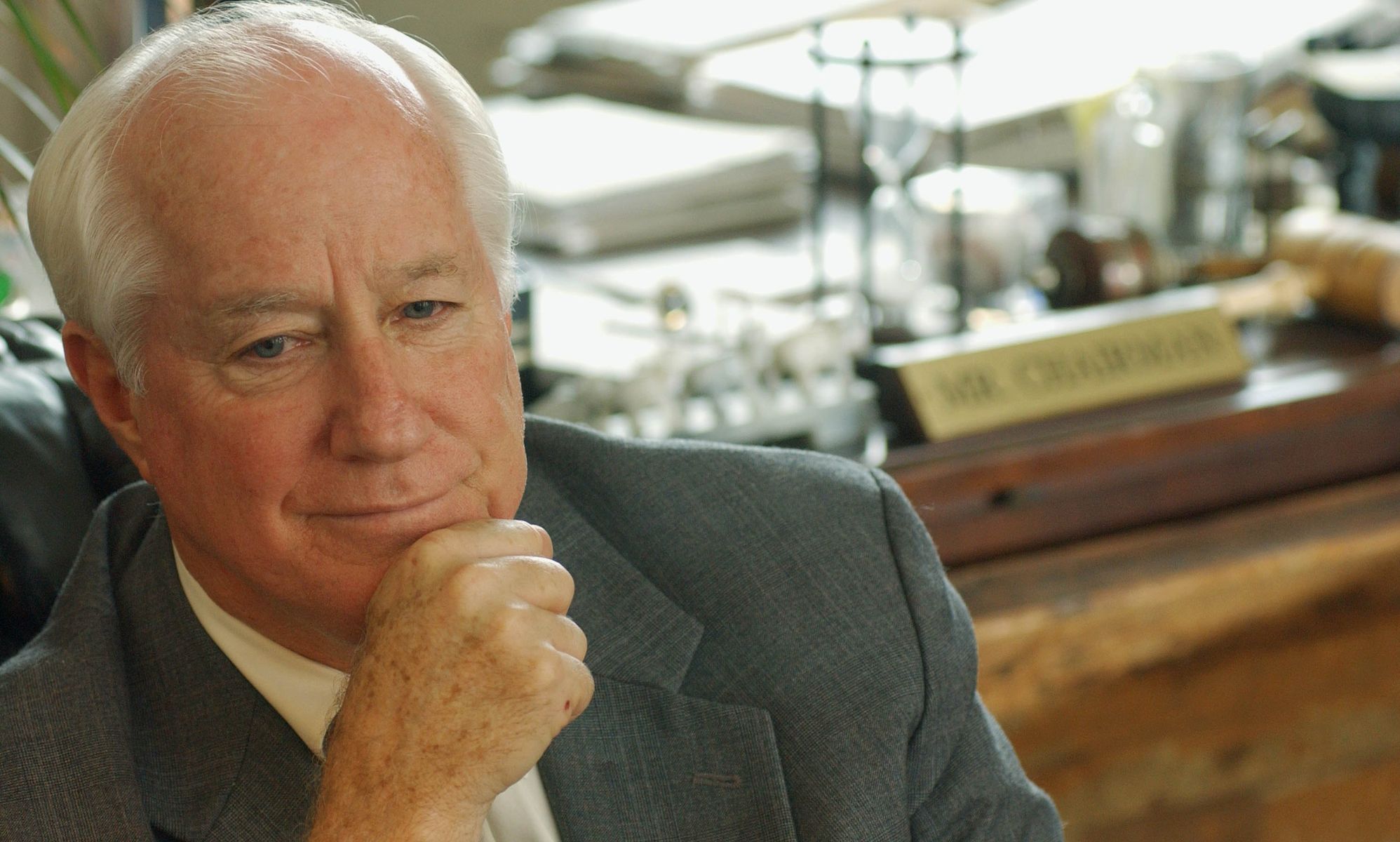 Gay Republican former congressman Jim Kolbe dies aged 80