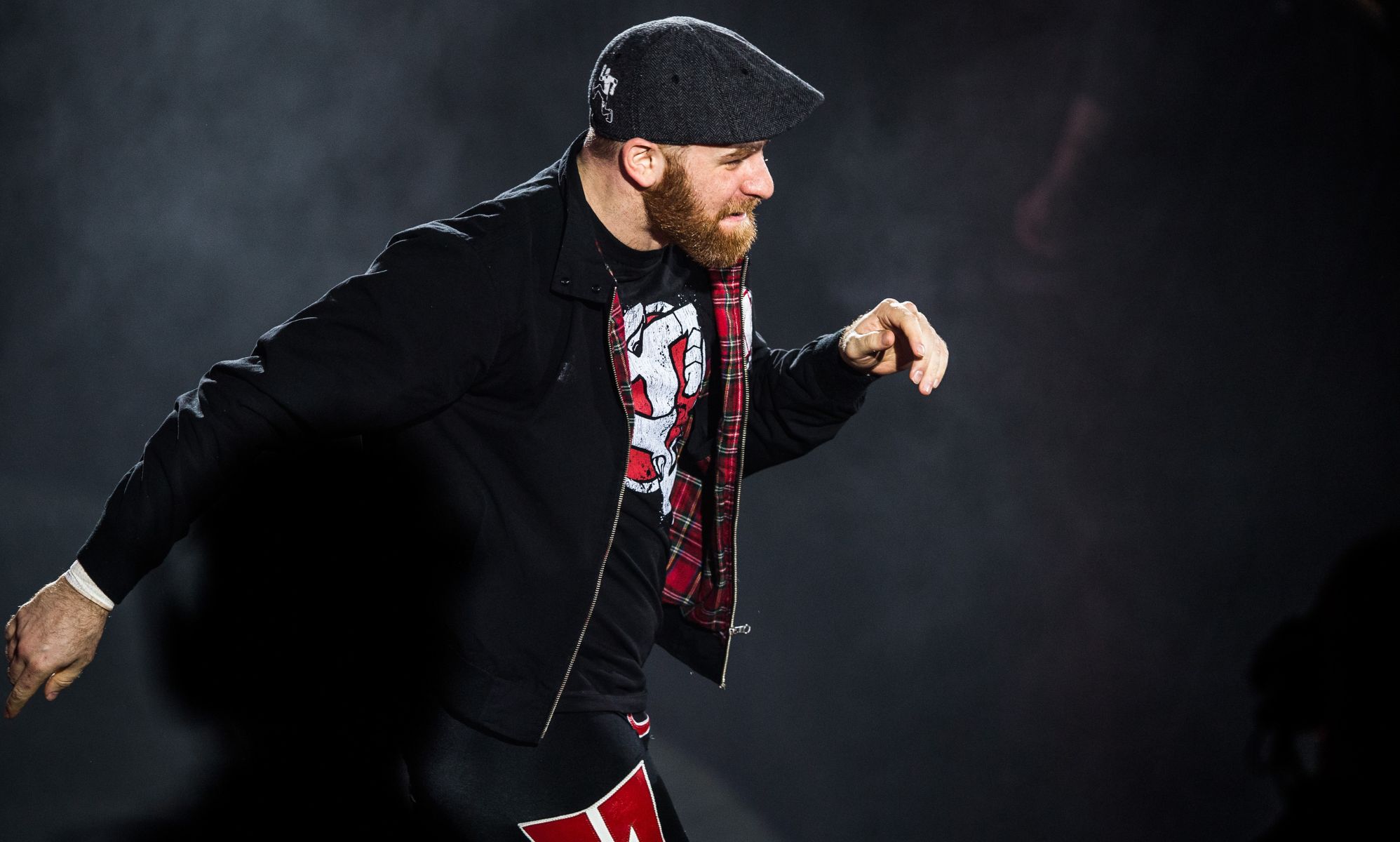 WWE star Sami Zayn confronts homophobic wrestling fan in resurfaced video