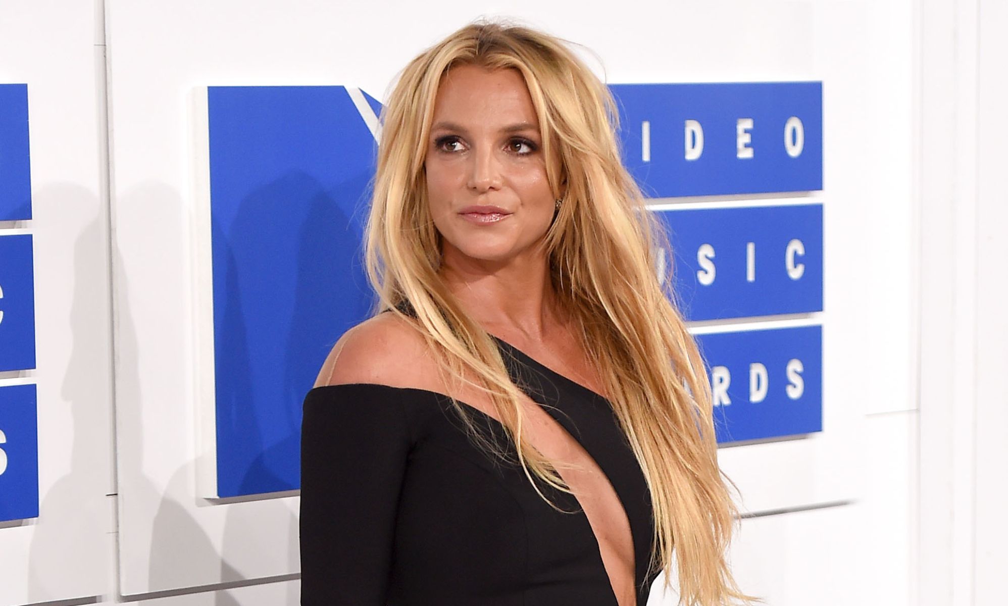 Britney Spears sells entire music catalogue as some fans praise 'stupid' move