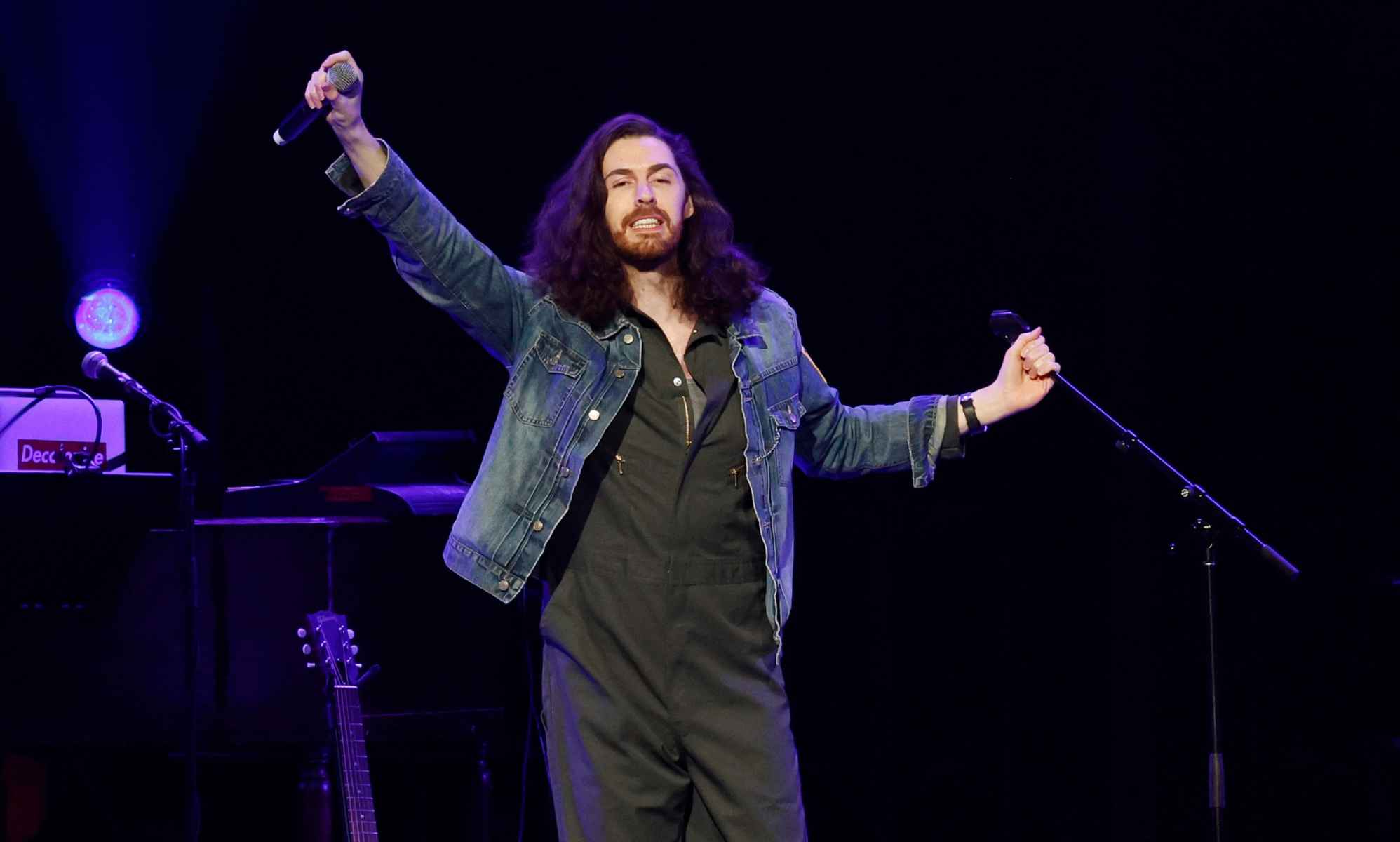 Hozier slams 'fear-mongering and scapegoating' of drag queens: 'Queer culture is revolutionary'