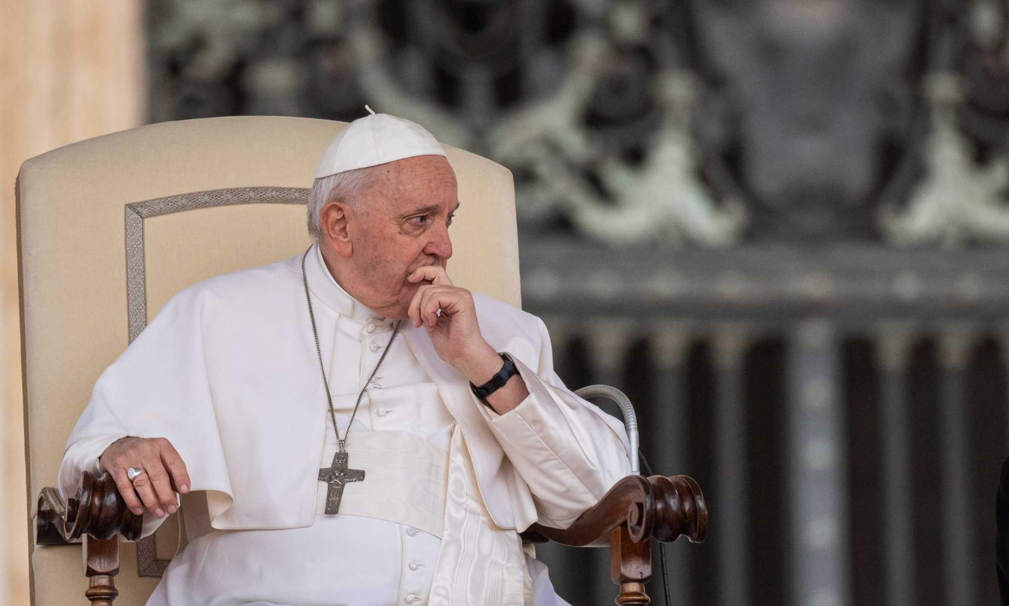 German Catholic bishops defy Vatican and back blessing of same-sex relationships 