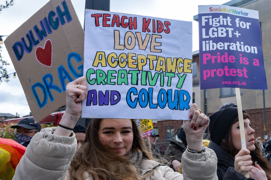 School staff receive death threats over false drag queen sex education claims