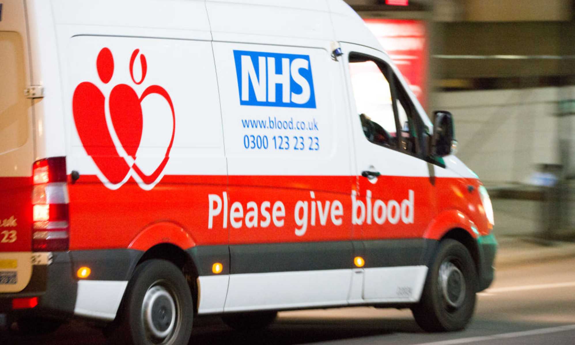 Man throws embarrassing tantrum after being asked if he's pregnant while donating blood