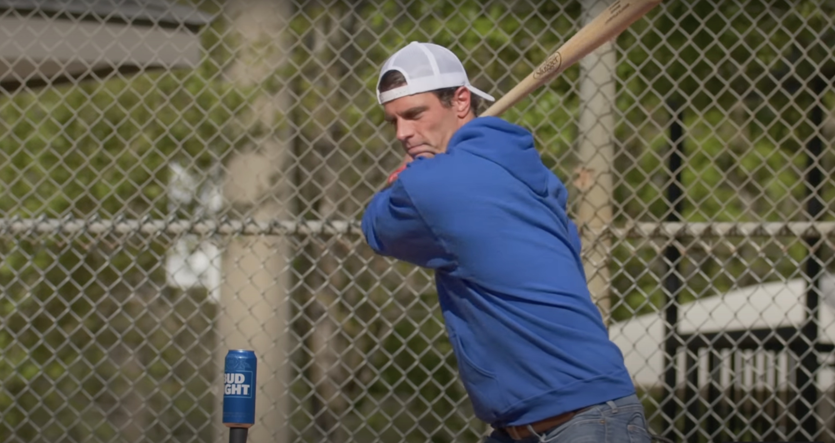 Far-right dad can't find a brewery to make his sad little 'woke-free' beer amid Dylan Mulvaney row