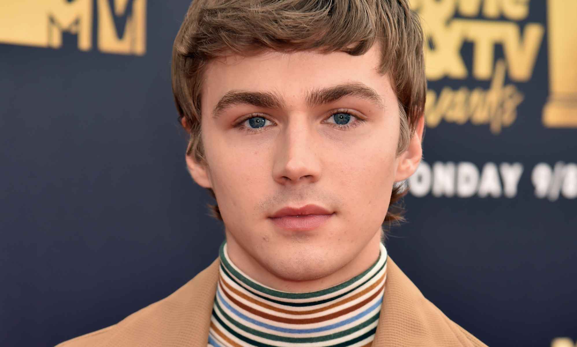 13 Reasons Why star Miles Heizer enlists in Netflix's upcoming gay military drama, The Corps
