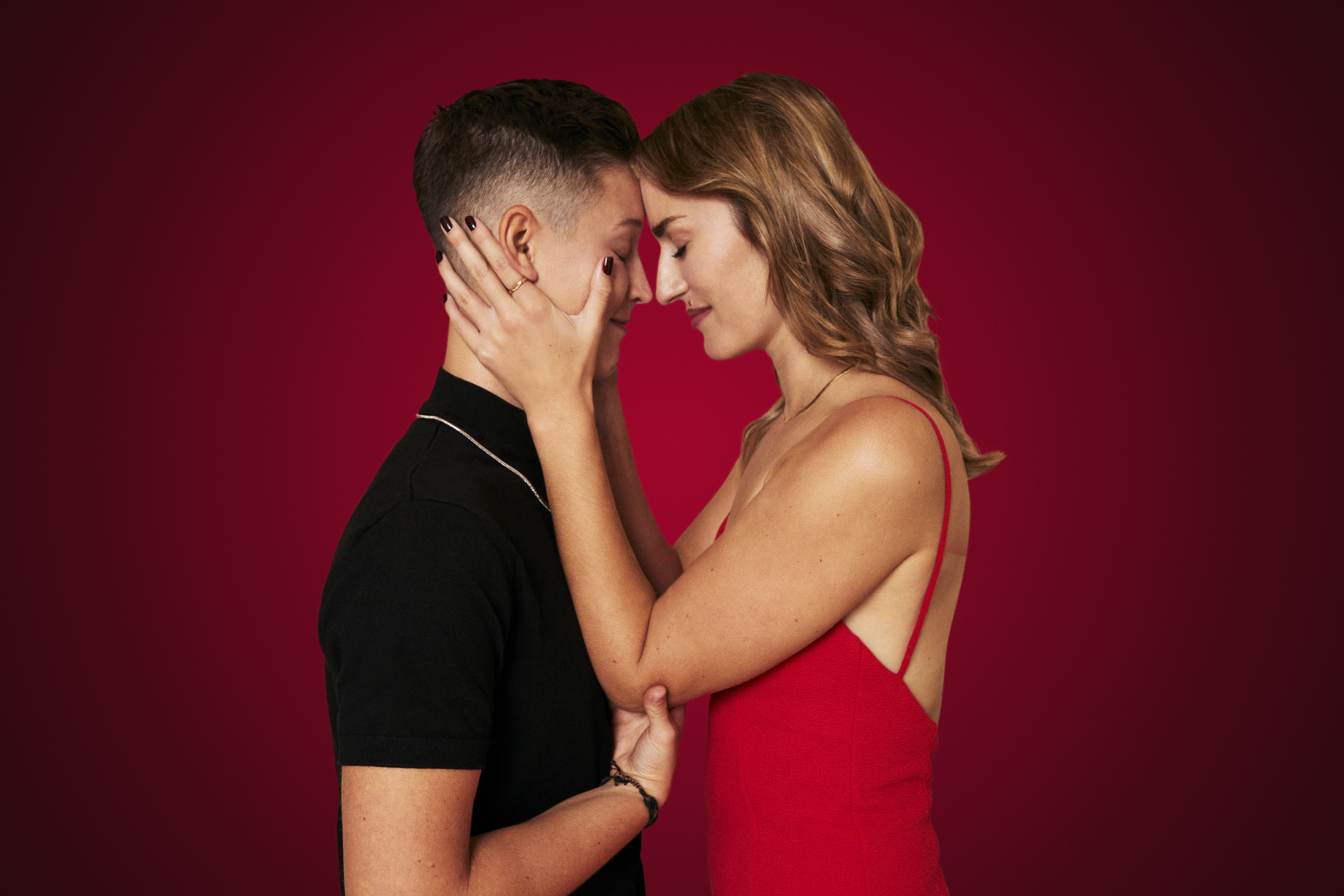  Xander (L) and Vanessa (R) in Season 2 of The Ultimatum. (Simone Thompson/Netflix) 