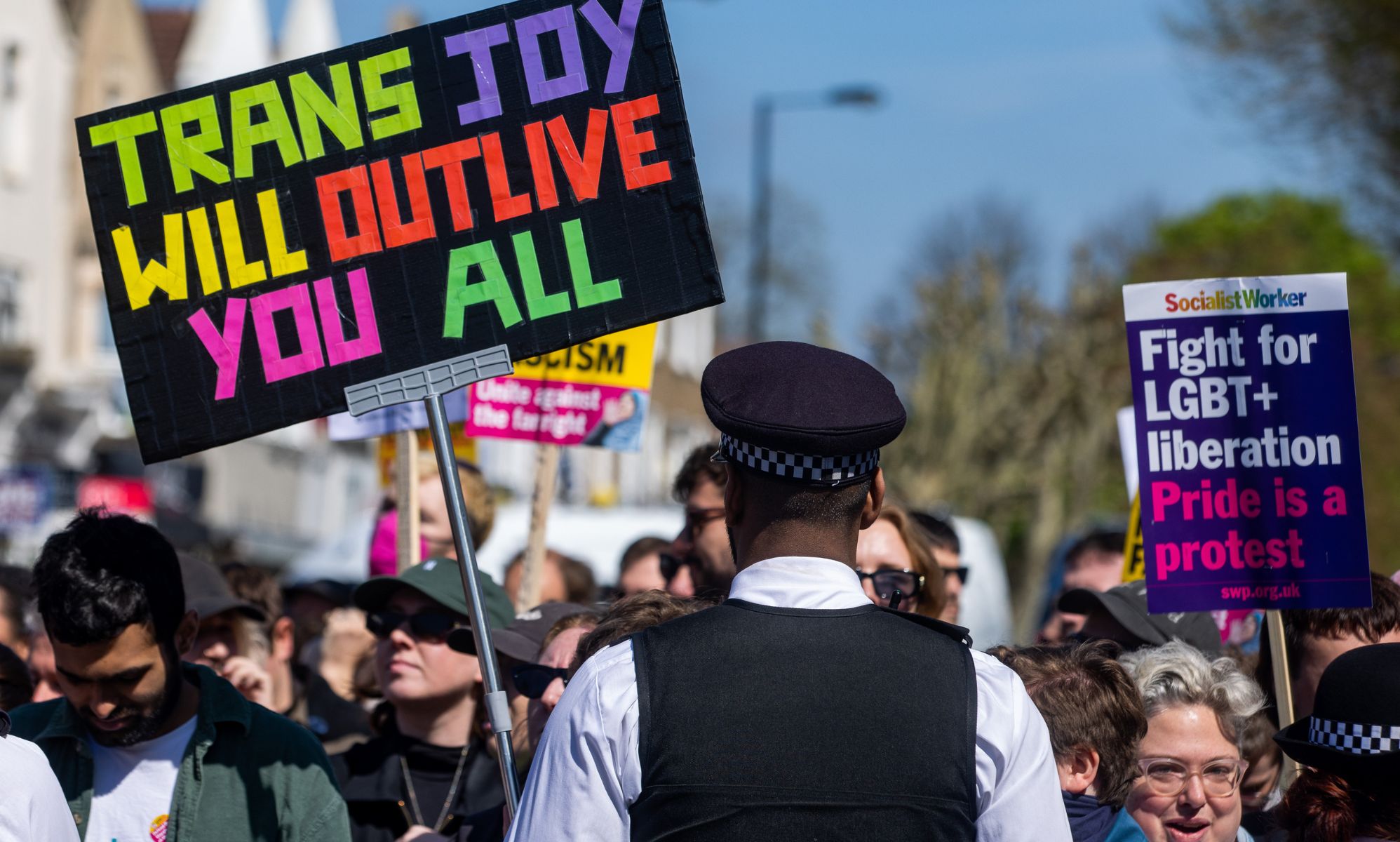Met Police accused of ‘siding’ with far-right group over anti-drag protests