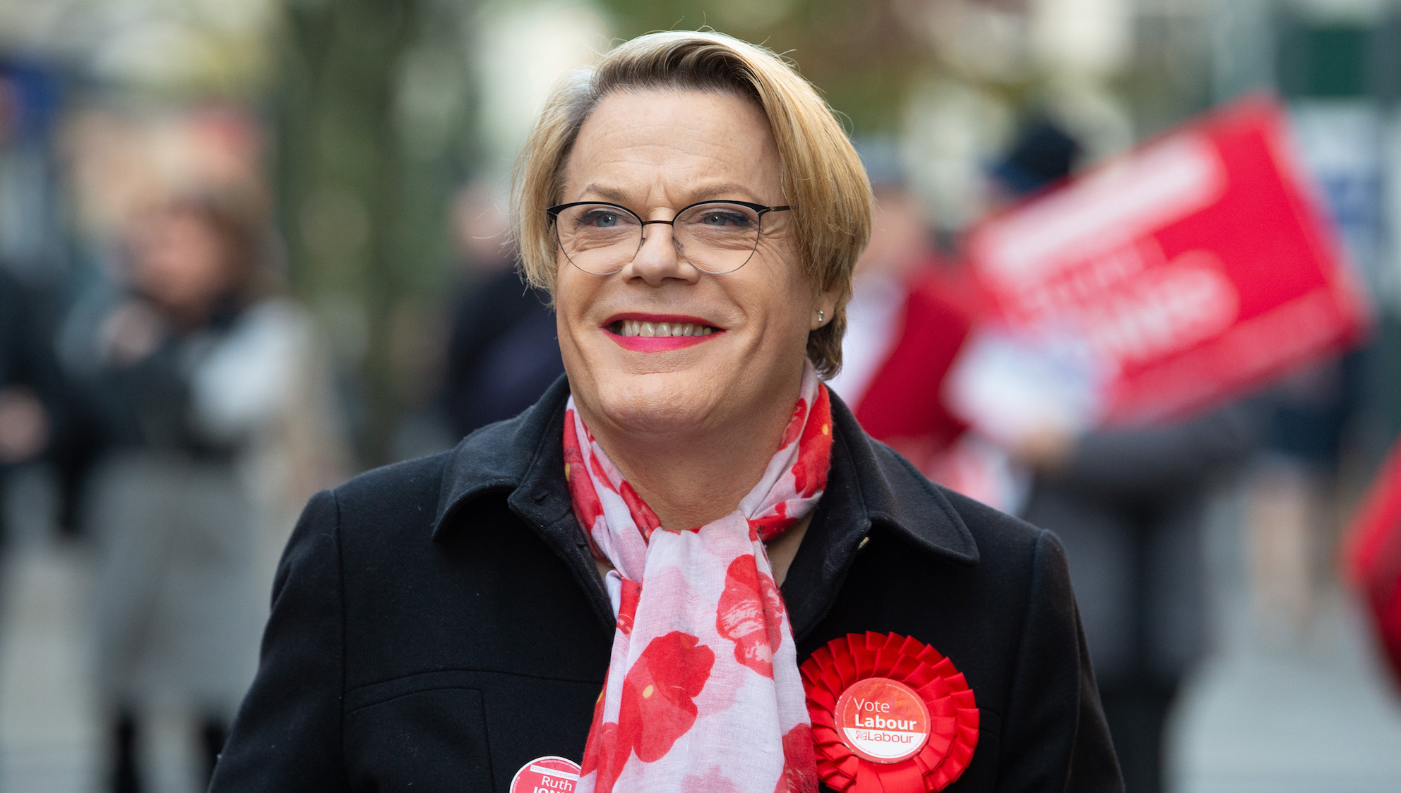 Suzy Eddie Izzard announces bid to become Labour MP for Brighton Pavilion