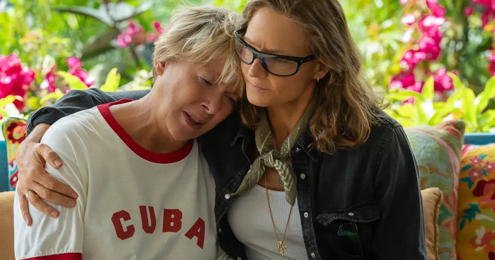 Here's your first look at Annette Bening and Jodie Foster in Netflix's inspiring LGBTQ+ drama Nyad