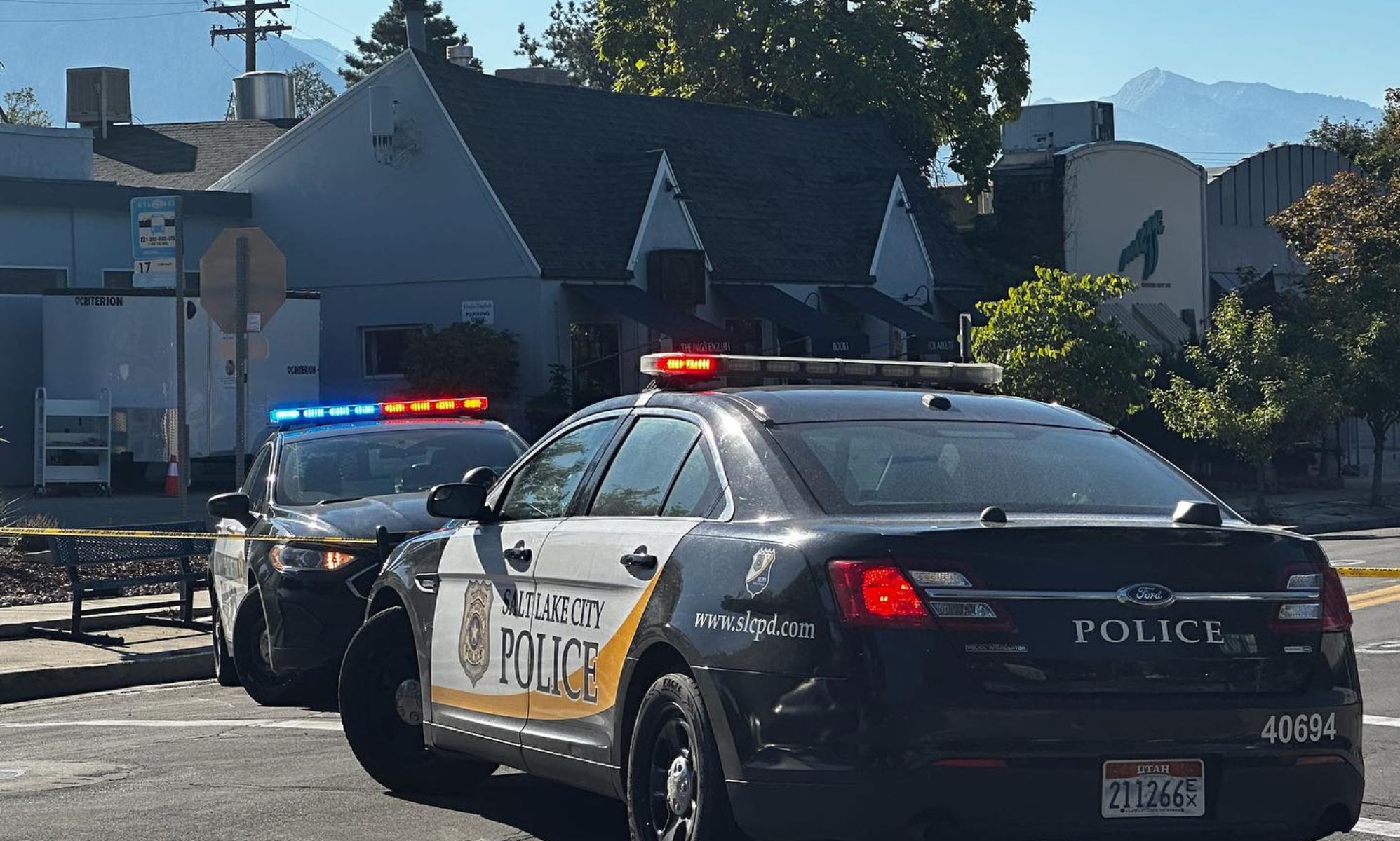 Police investigate after bomb threat shuts down drag storytime at Utah bookstore