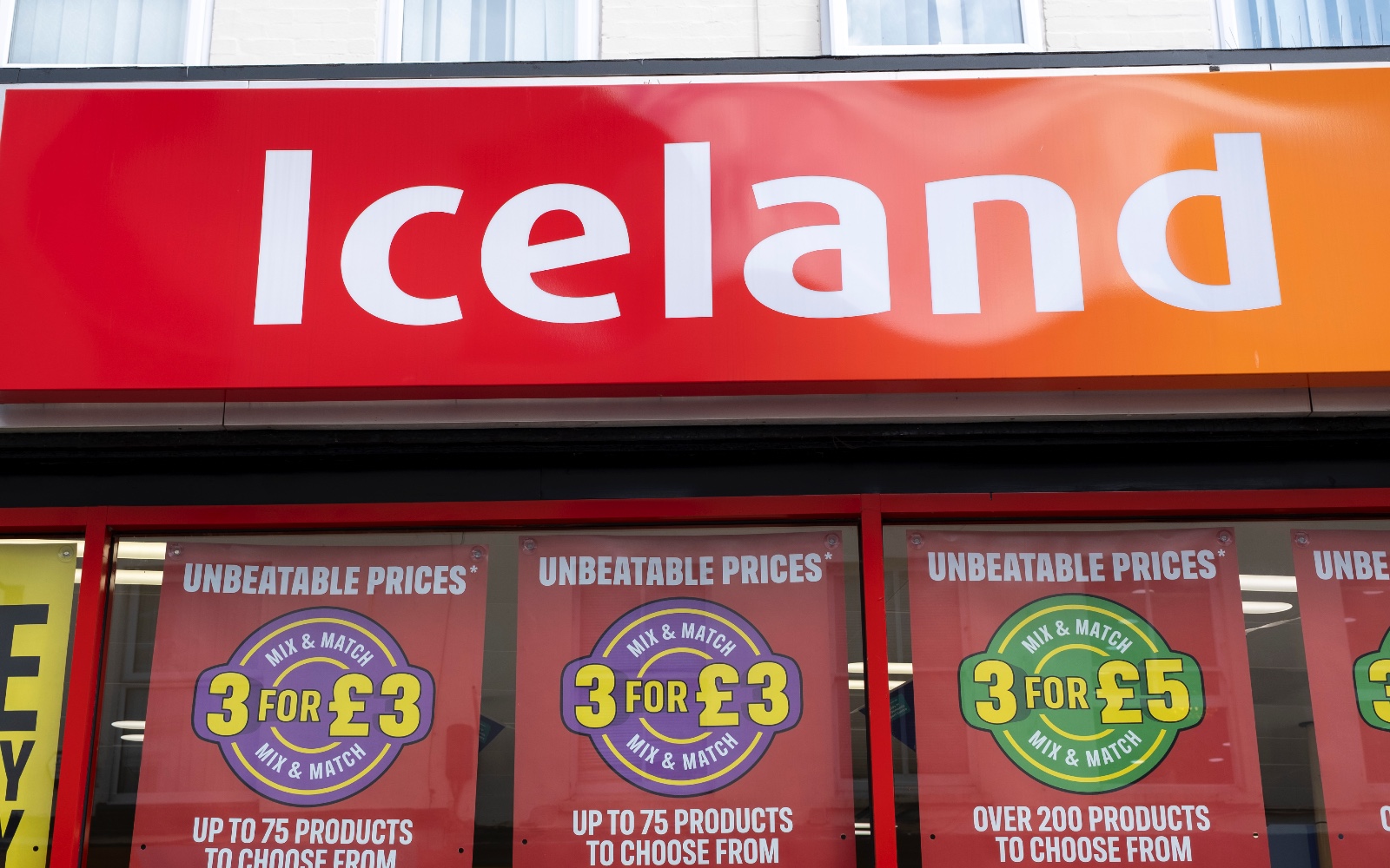 Daily Mail retracts Iceland boss claims of HIV needle attacks in stores