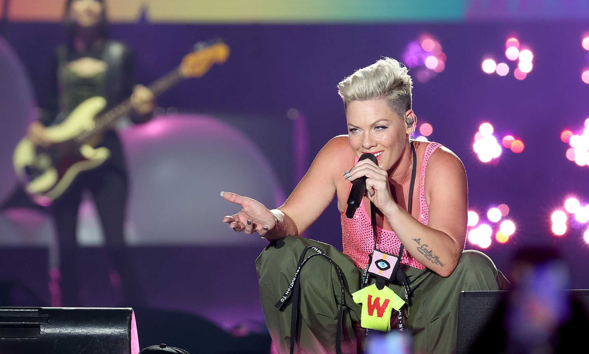 Pink pledges to give out banned books at Florida gigs