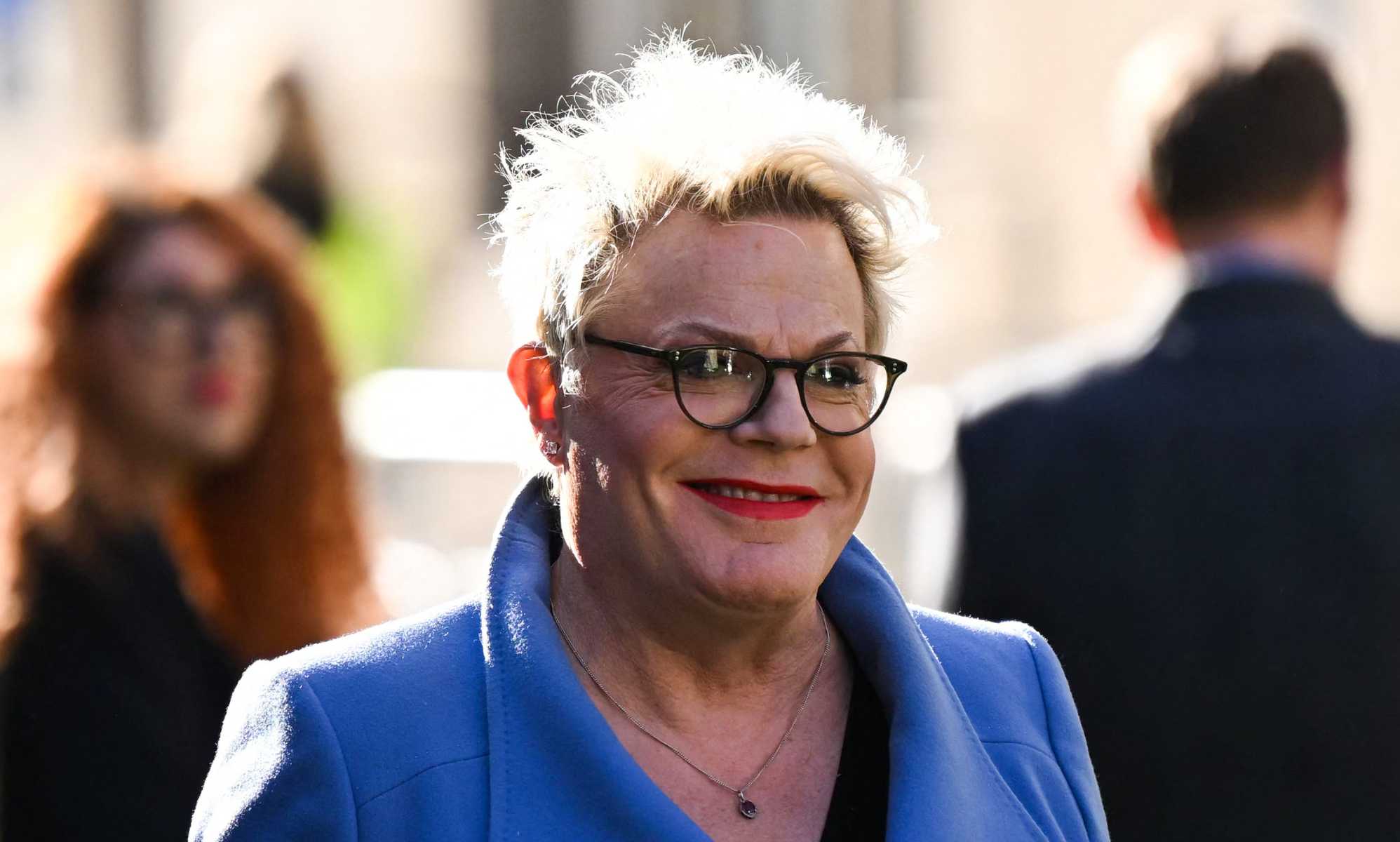 Suzy Eddie Izzard accuses Tories of attempt to 'divide and conquer' with 'culture war'