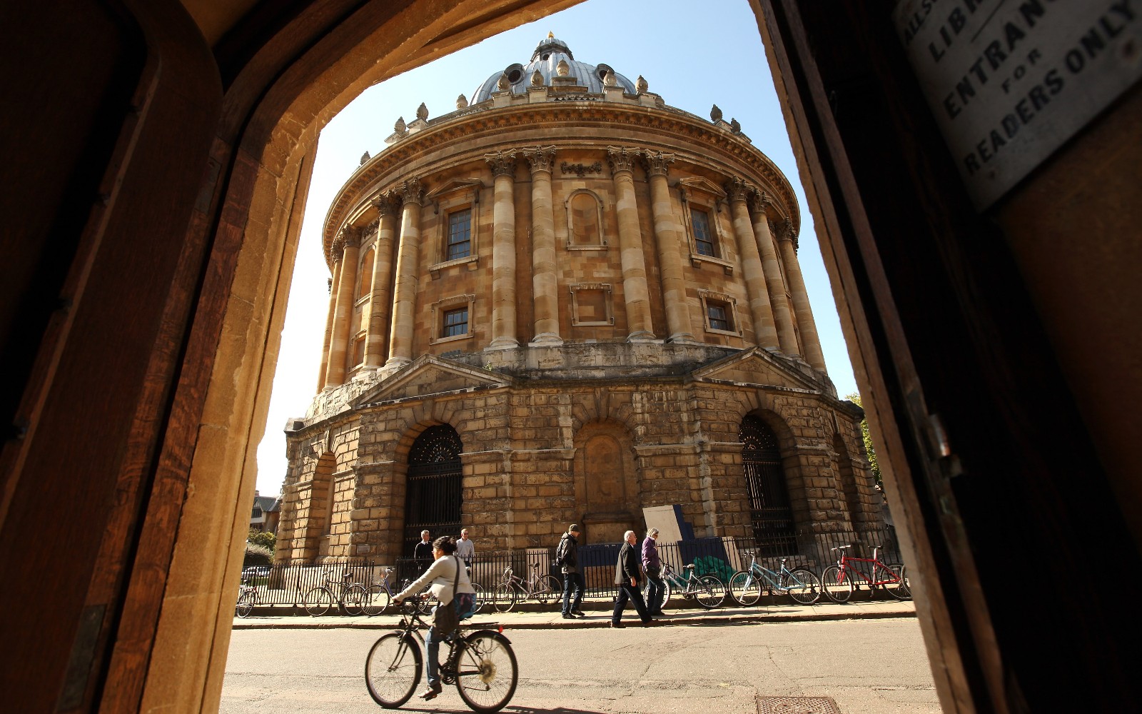 Oxford student research exposes widespread homophobia across city's churches