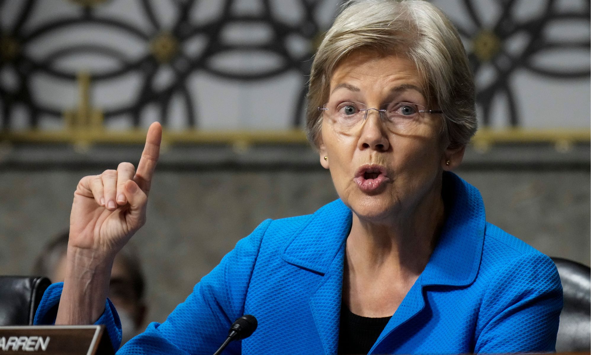 Elizabeth Warren condemns Republican plan to take free school meals away from LGBTQ+ kids