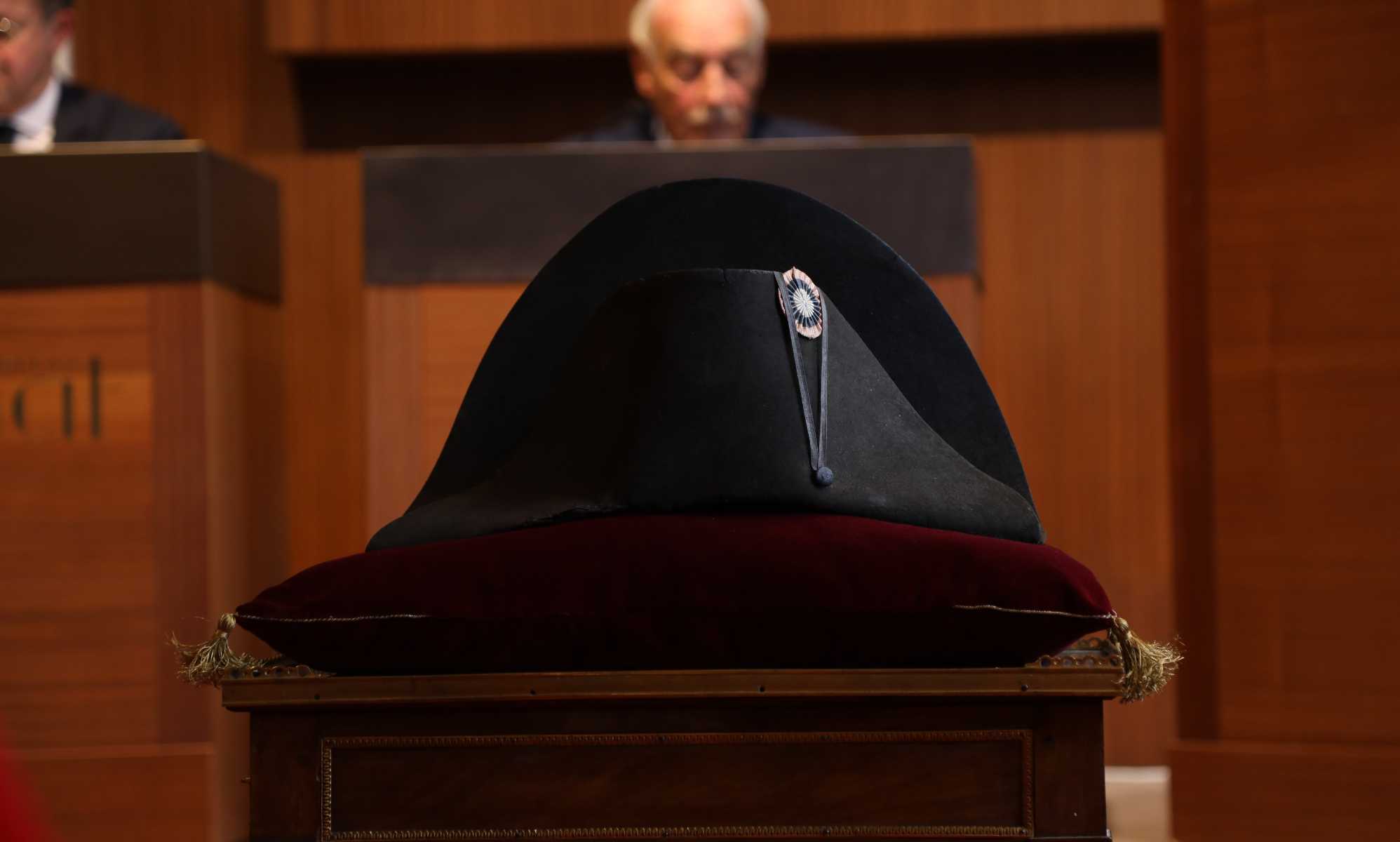 A hat once worn by Napoleon has sold for a record €1.9m at Paris auction