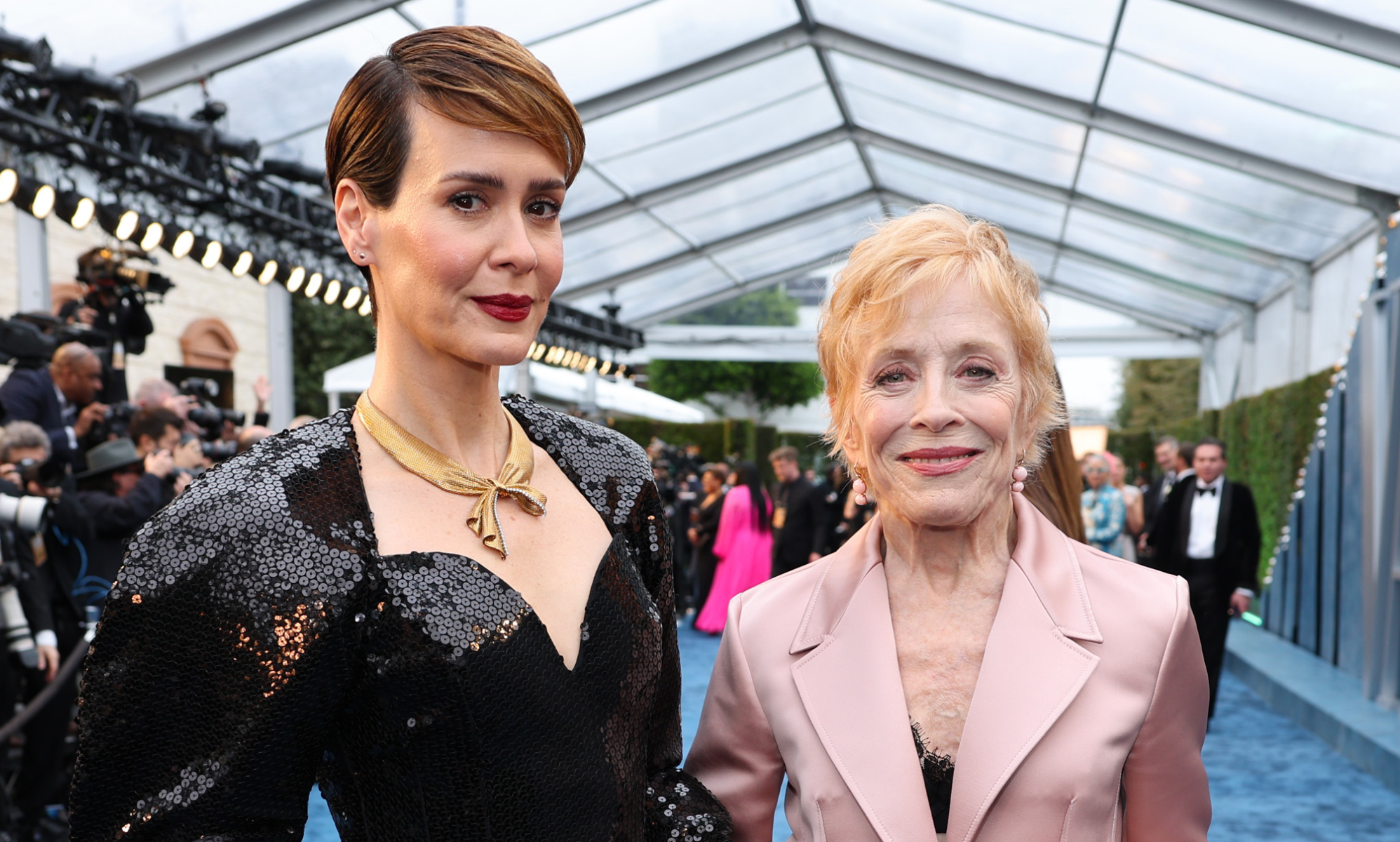 Sarah Paulson gushes adorably over girlfriend Holland Taylor: 'She makes me feel seen'