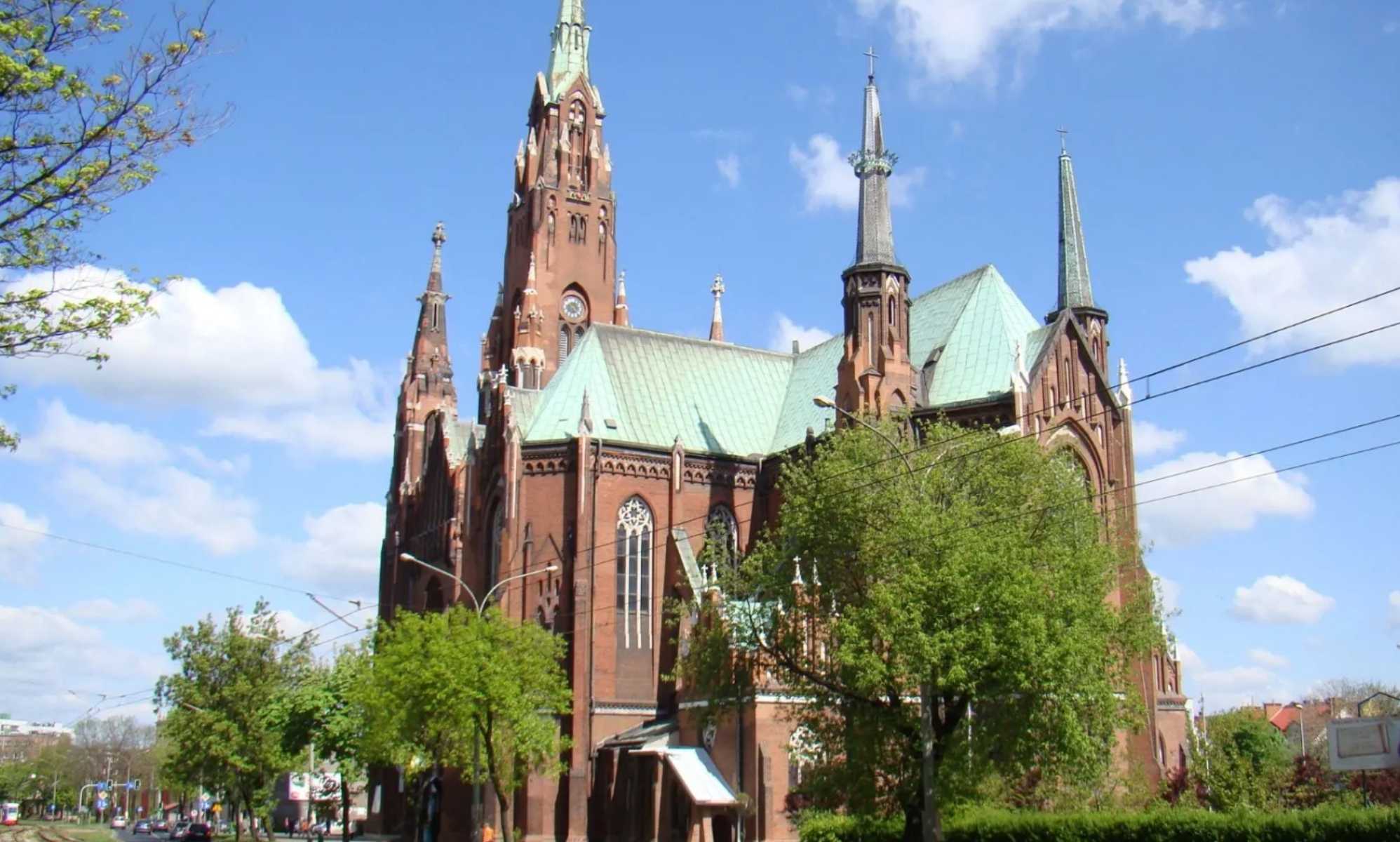 Priest who 'organised gay orgy' where man overdosed on erectile dysfunction pills faces jail