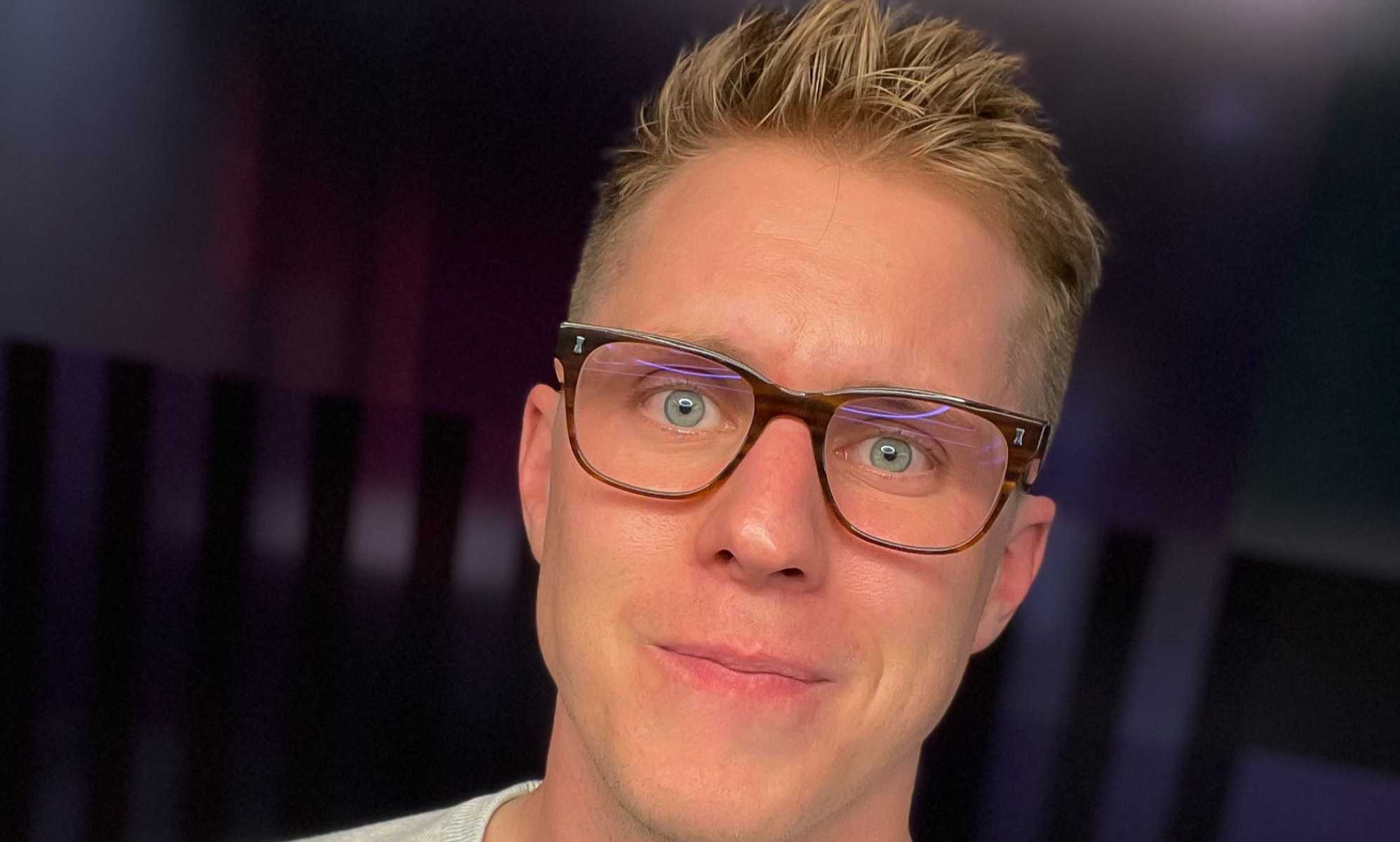 Gay Sky News presenter praised for 'casually' mentioning husband live on air