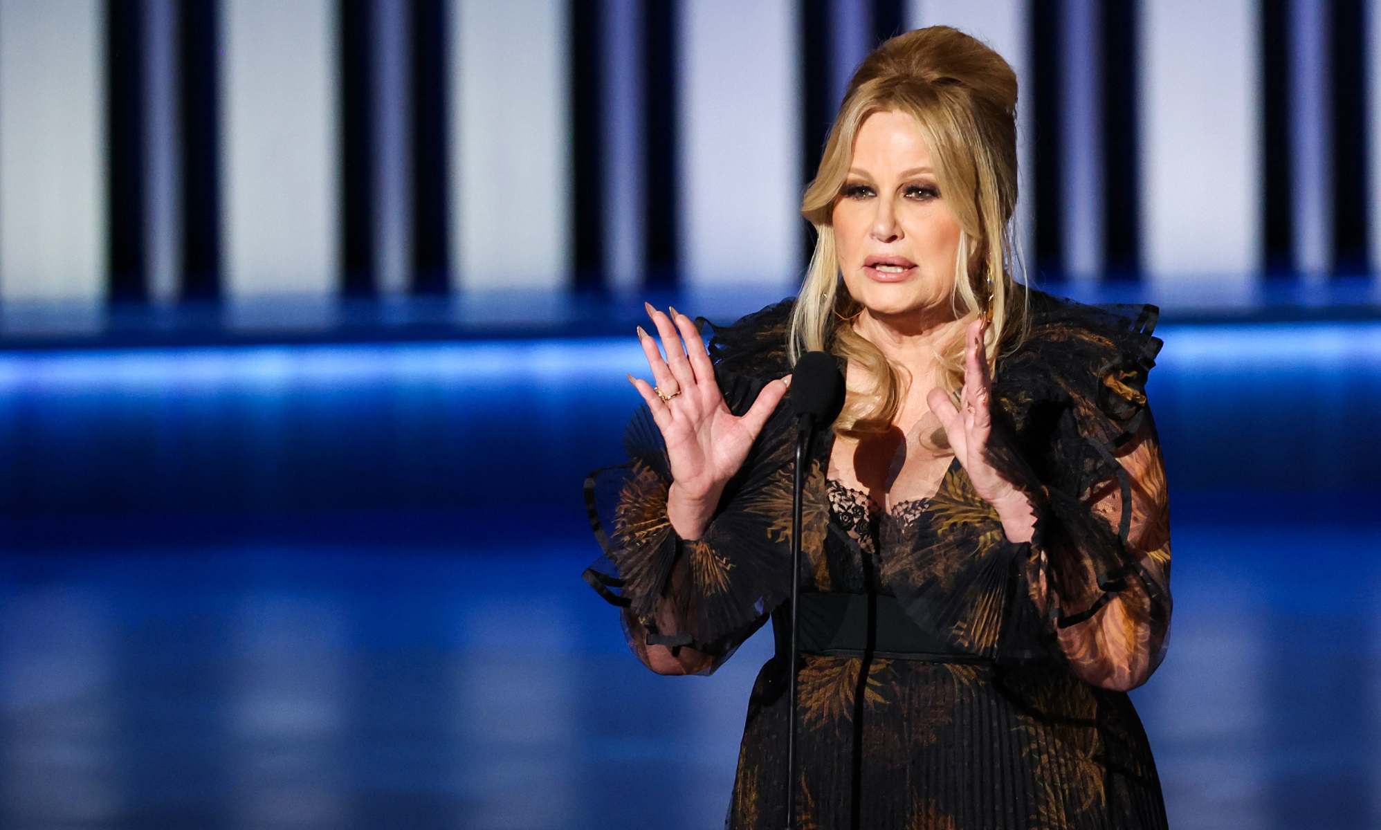 Jennifer Coolidge wins an Emmy for Best Supporting Actress in a Drama Series