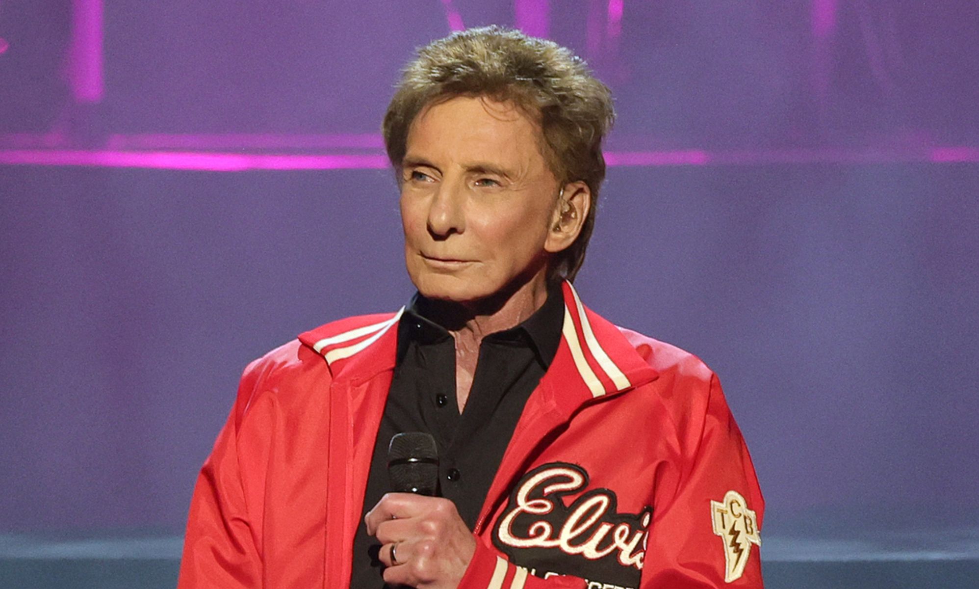 Gay musical icon Barry Manilow to undergo surgery for cancer