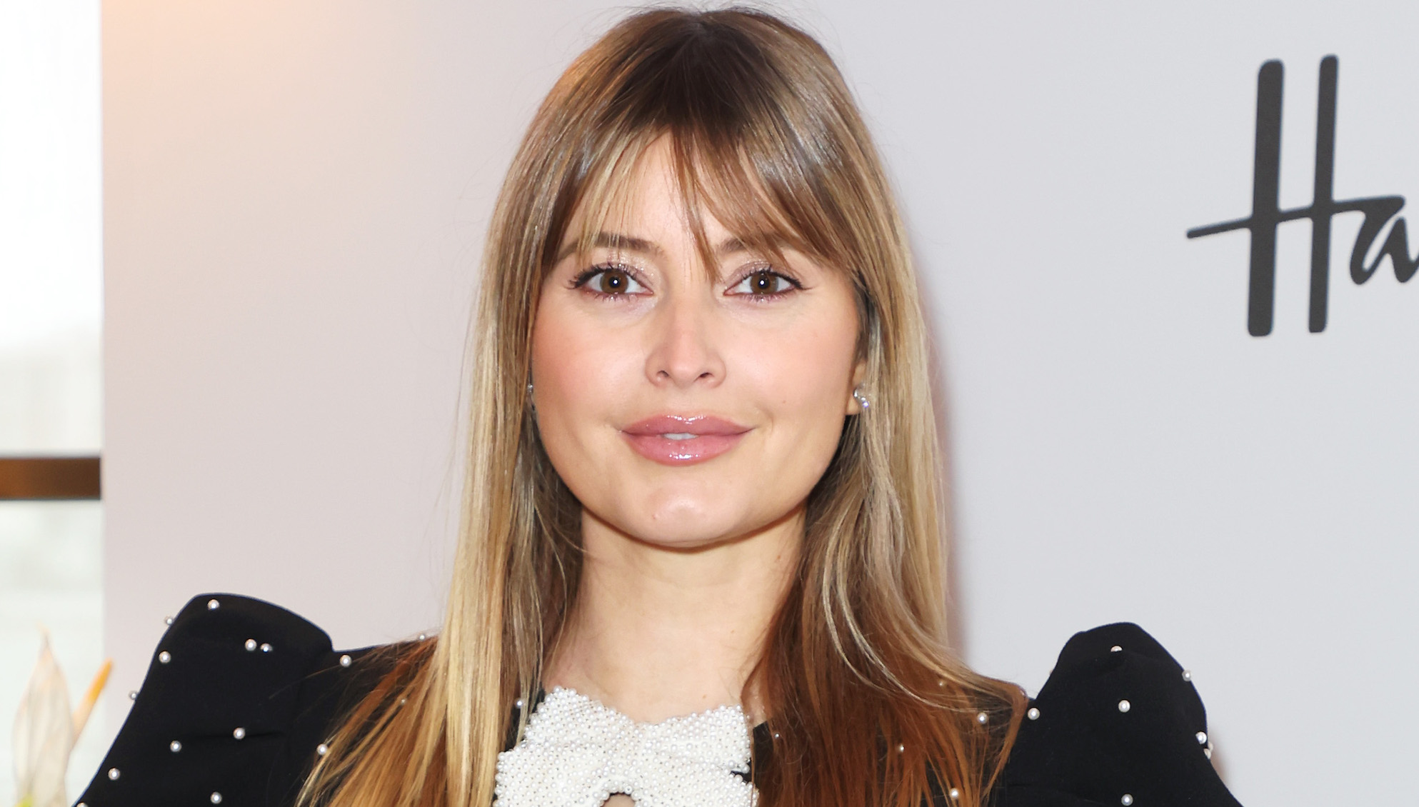 Ex-Neighbours star Holly Valance blasts 'c**p' left and backs Jacob Rees-Mogg for PM