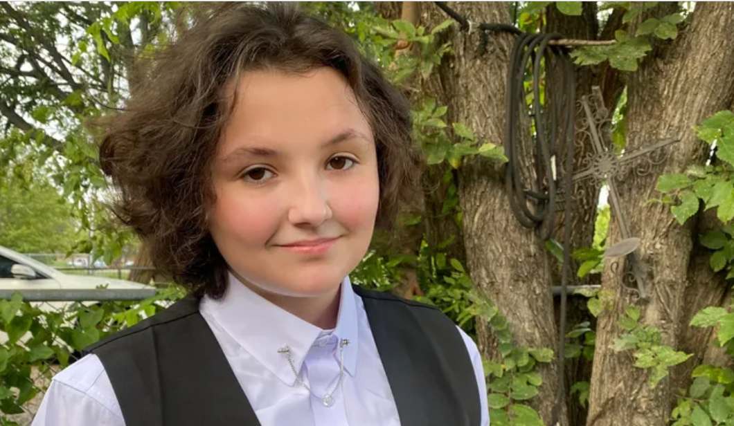 Non-binary teenager dies a day after alleged assault at Oklahoma school