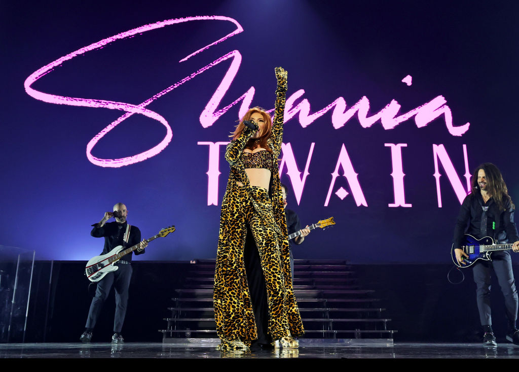 You can still get Shania Twain tickets for her summer UK tour