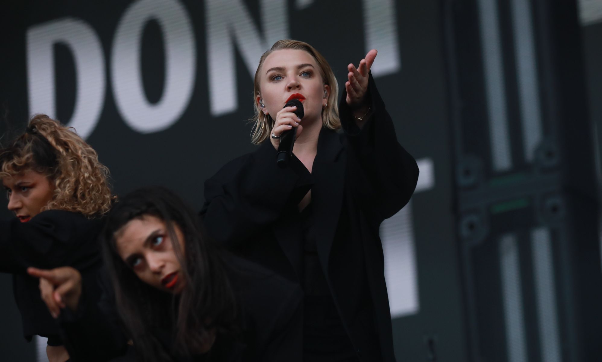 Rebecca Lucy Taylor, aka Self Esteem