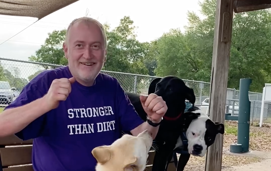 Man finally charged with murder one month after shooting gay dog walker: 'Hatred in his heart'