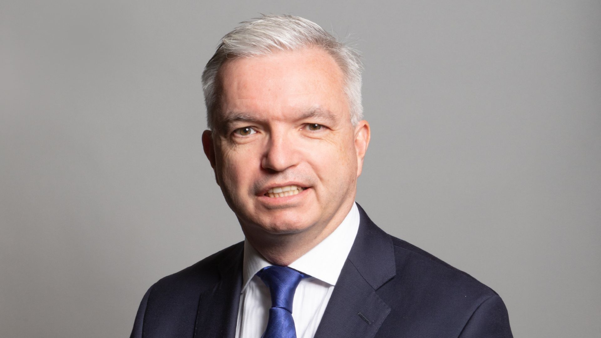 Official portrait of Tory MP Mark Menzies