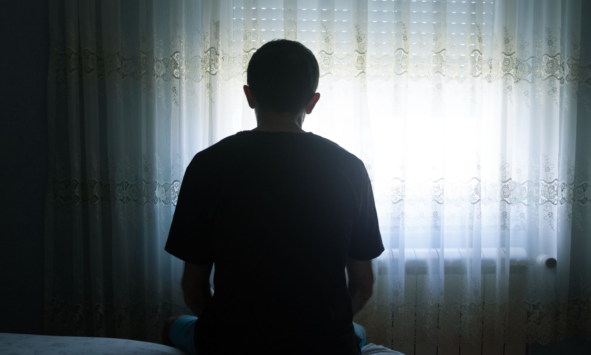 Trans teen 'attempts self-mastectomy' while waiting for surgery in 'act of desperation'