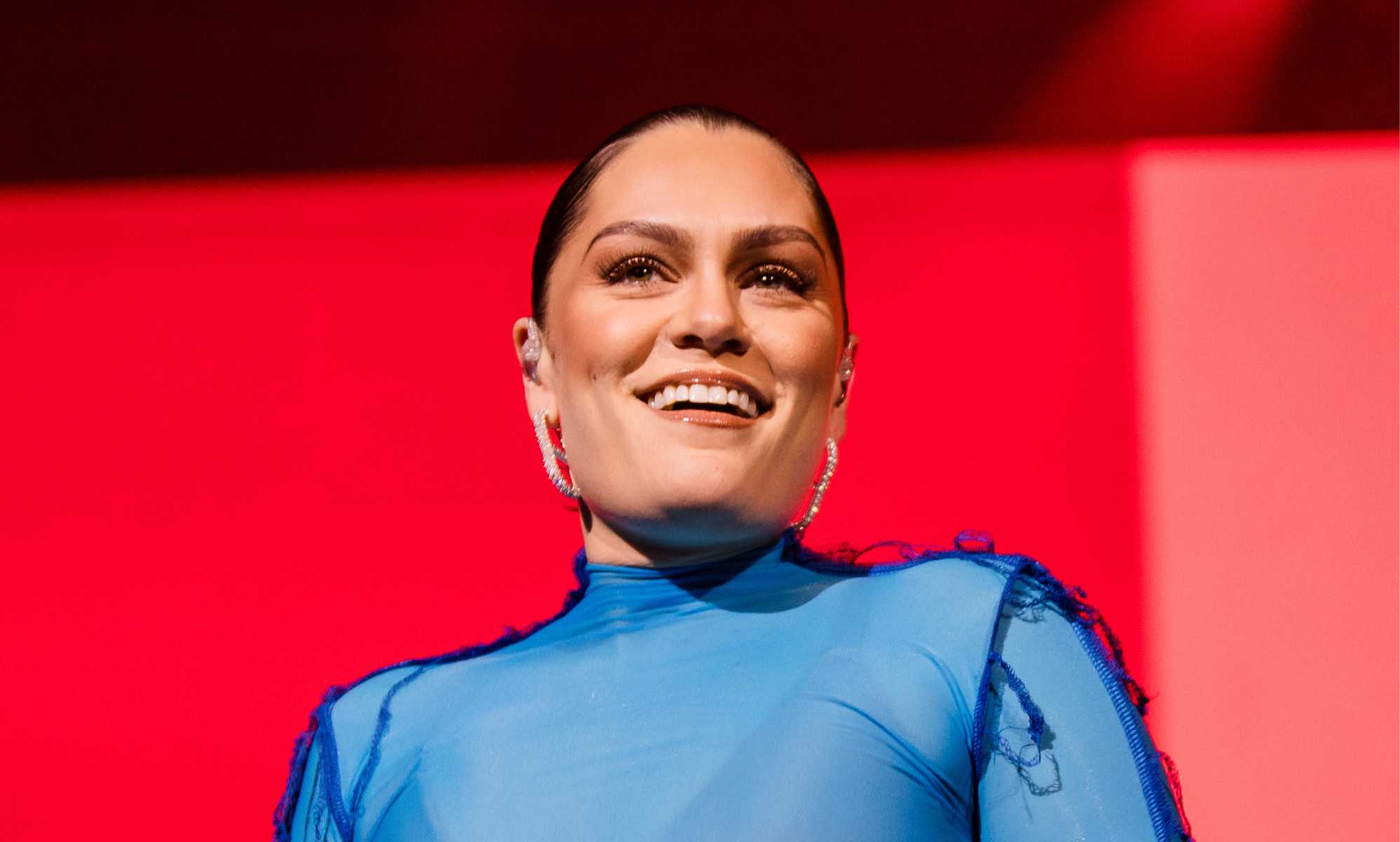 Jessie J 'apologises' to ex-girlfriend for calling bisexuality 'a phase'