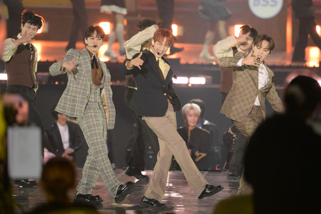 SEVENTEEN tease details of 'Right Here World Tour' dates