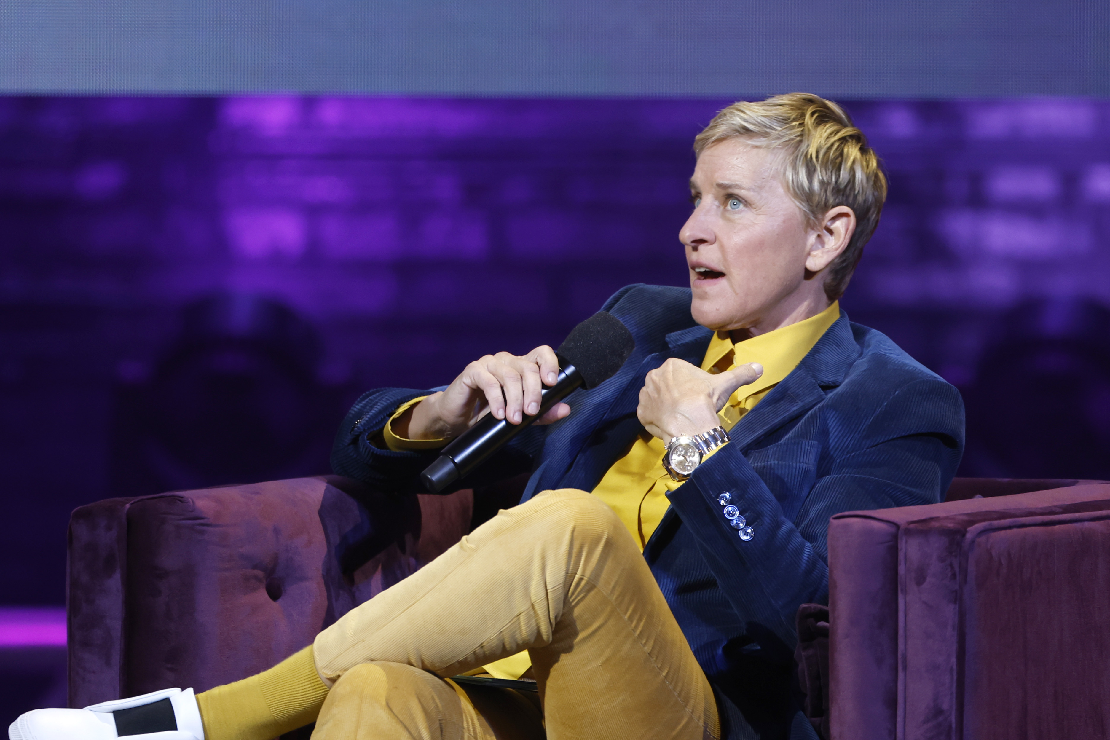 Ellen DeGeneres confirms she's leaving showbusiness and the response is brutal 