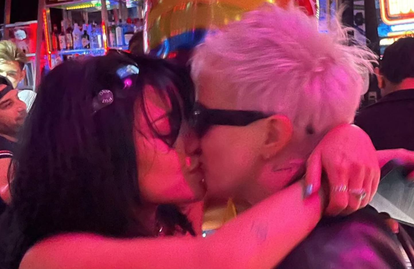 YouTuber Niki Demartino comes out as pansexual in emotional Pride Month post