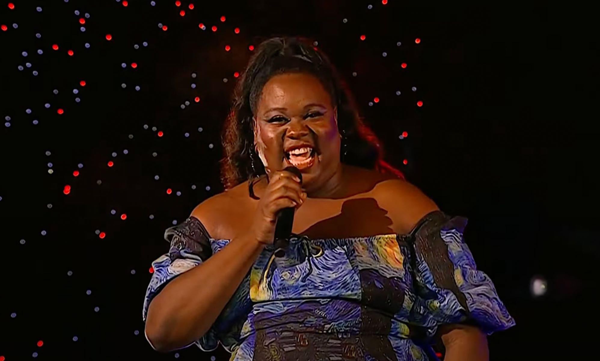 Genderqueer Glee star Alex Newell slays Macy's 4th of July Fireworks performance