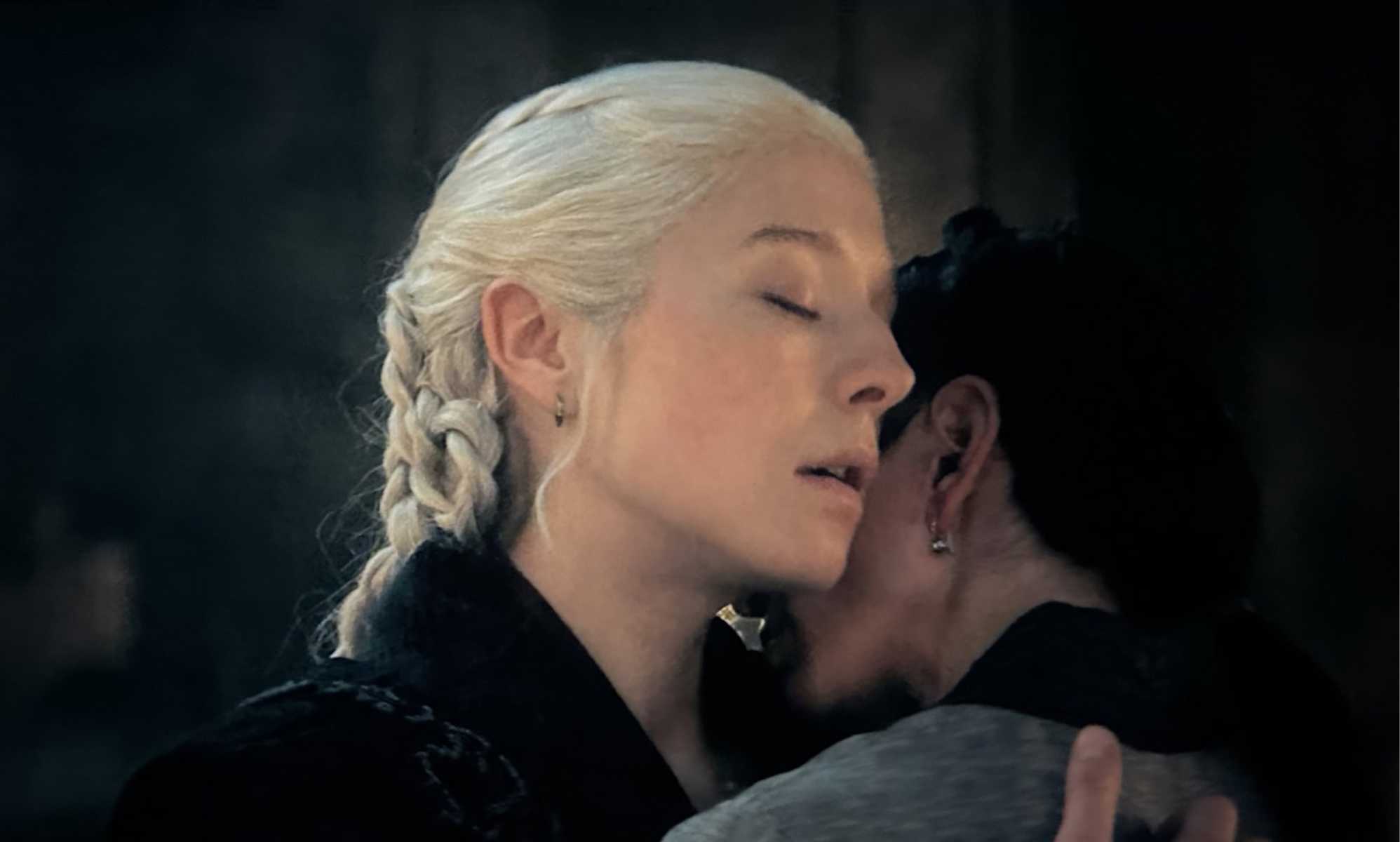 House of the Dragon's steamy same-sex kiss between Rhaenyra and Mysaria was unscripted