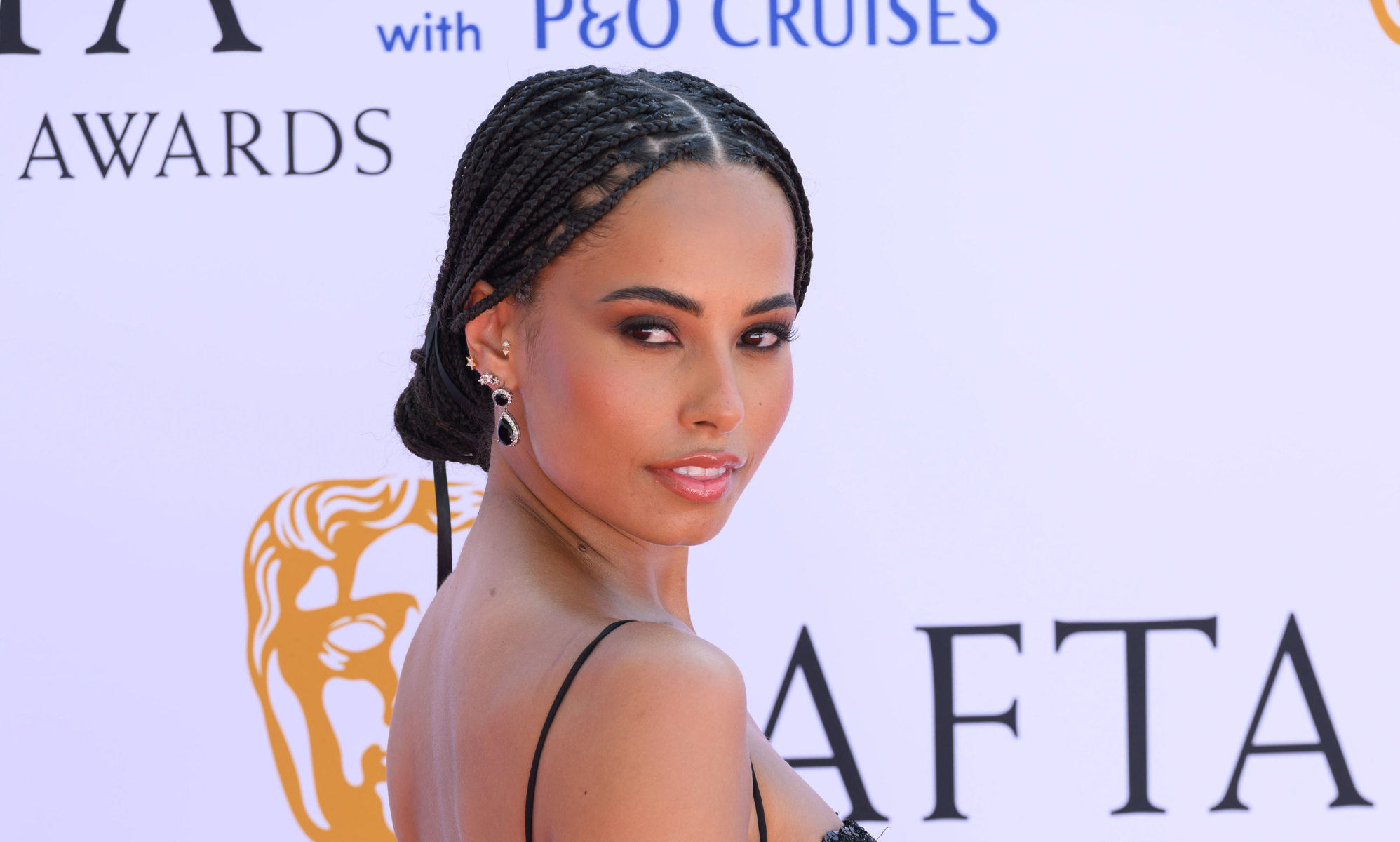 Love Island's Amber Gill puts sapphic twist on Taylor Swift t-shirt - and fans are obsessed