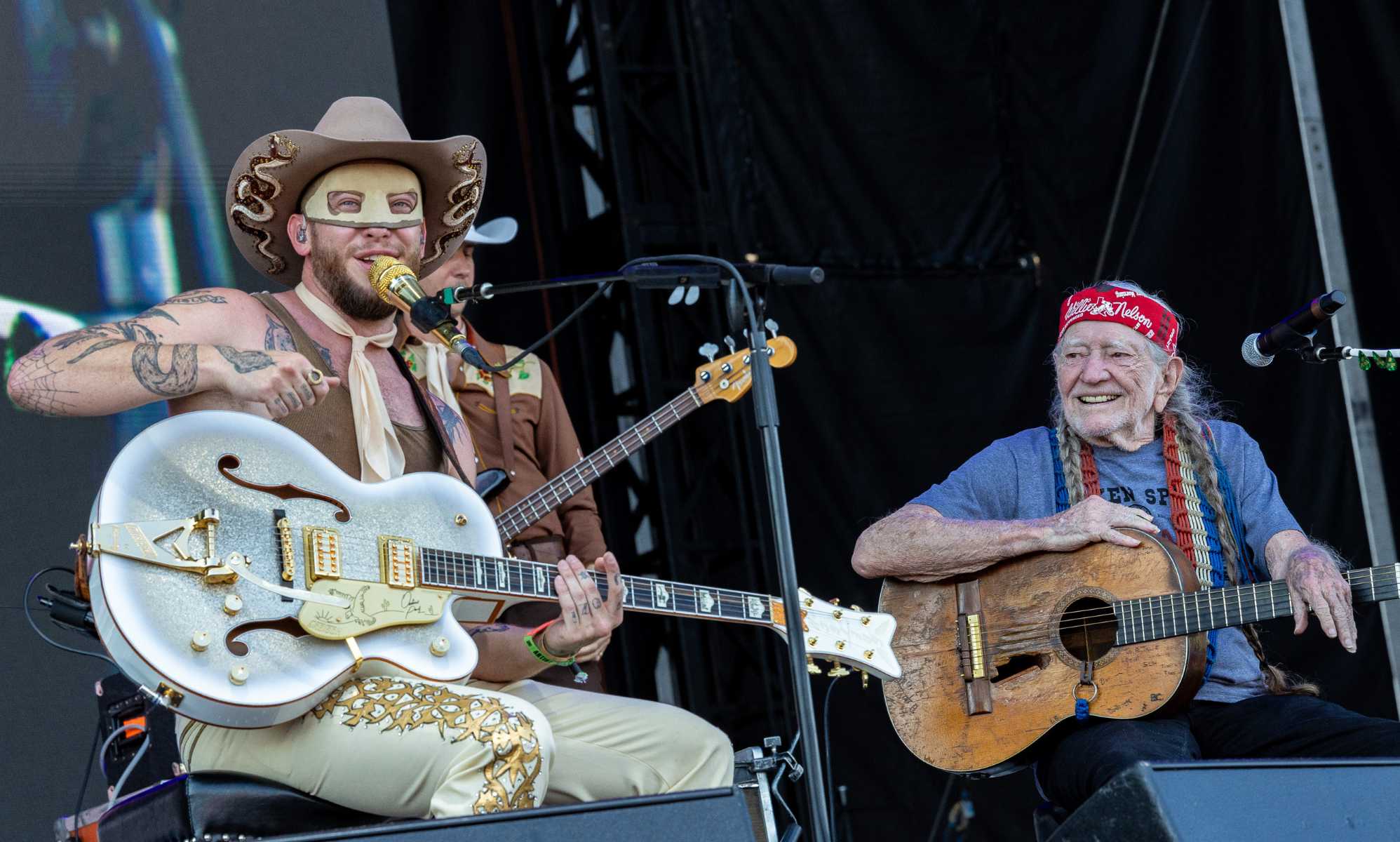Willie Nelson, 91, sings gay cowboy anthem with Orville Peck at music festival