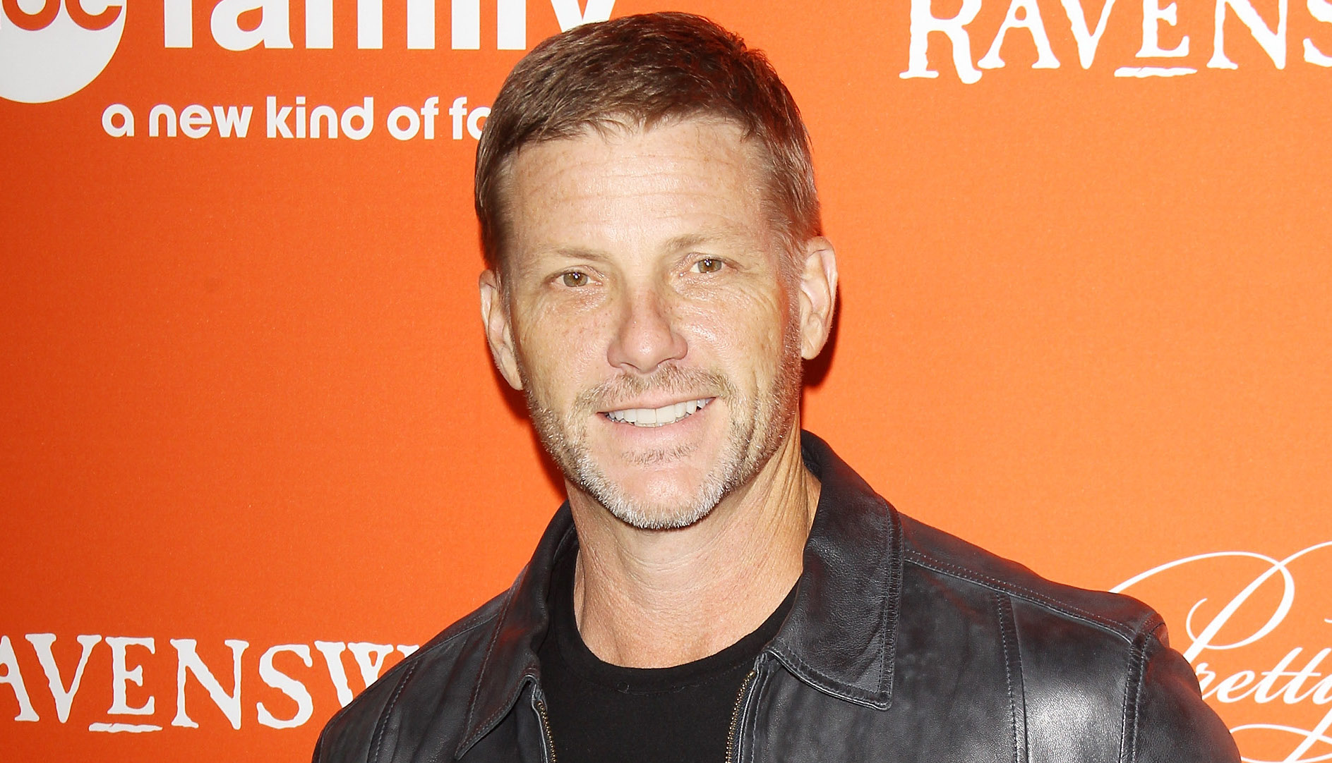 Desperate Housewives star explains why he didn't come out as straight while playing gay