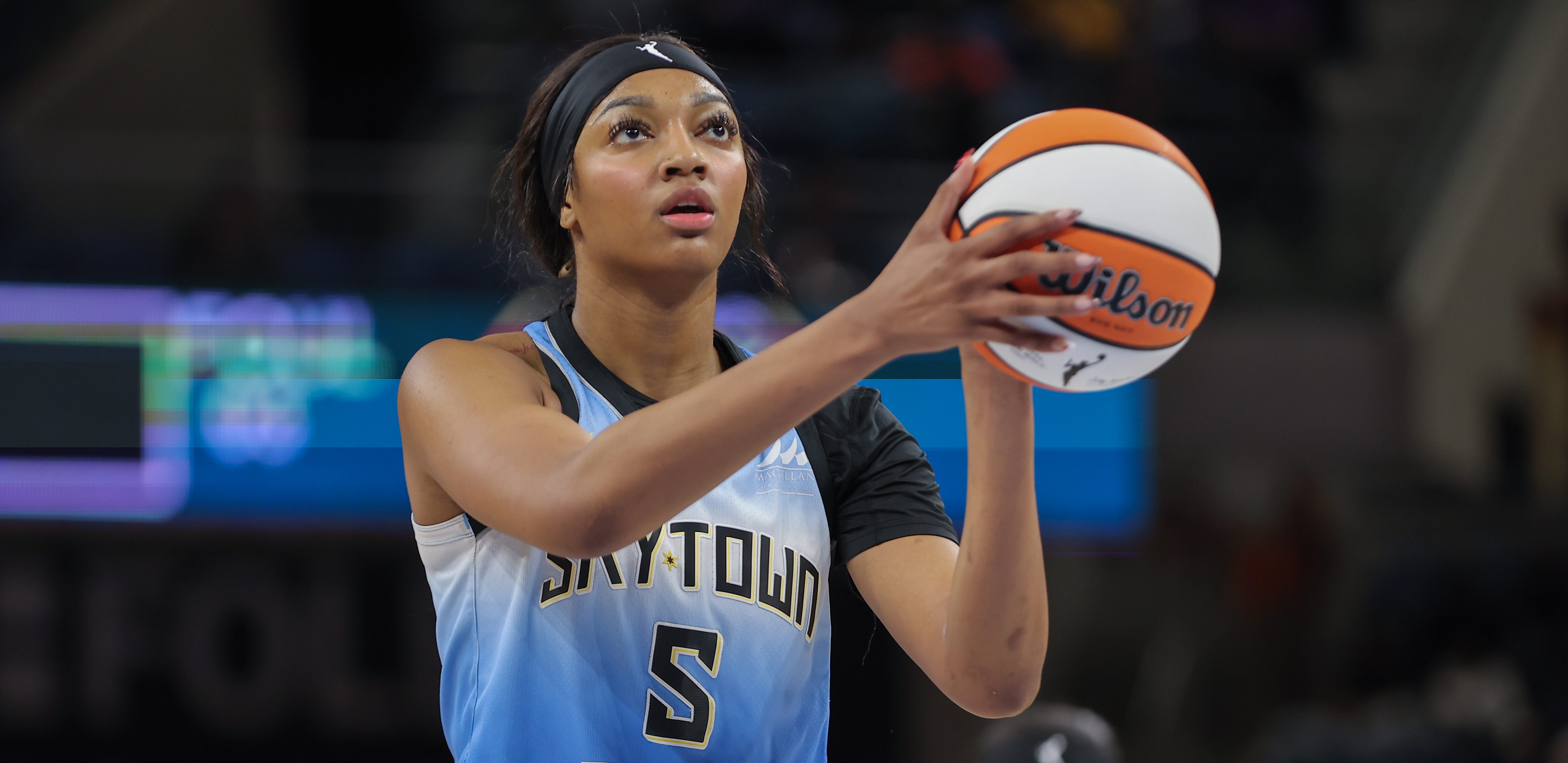 Bigots are yet again commenting on women's bodies, this time taking aim at WNBA star Angel Reese