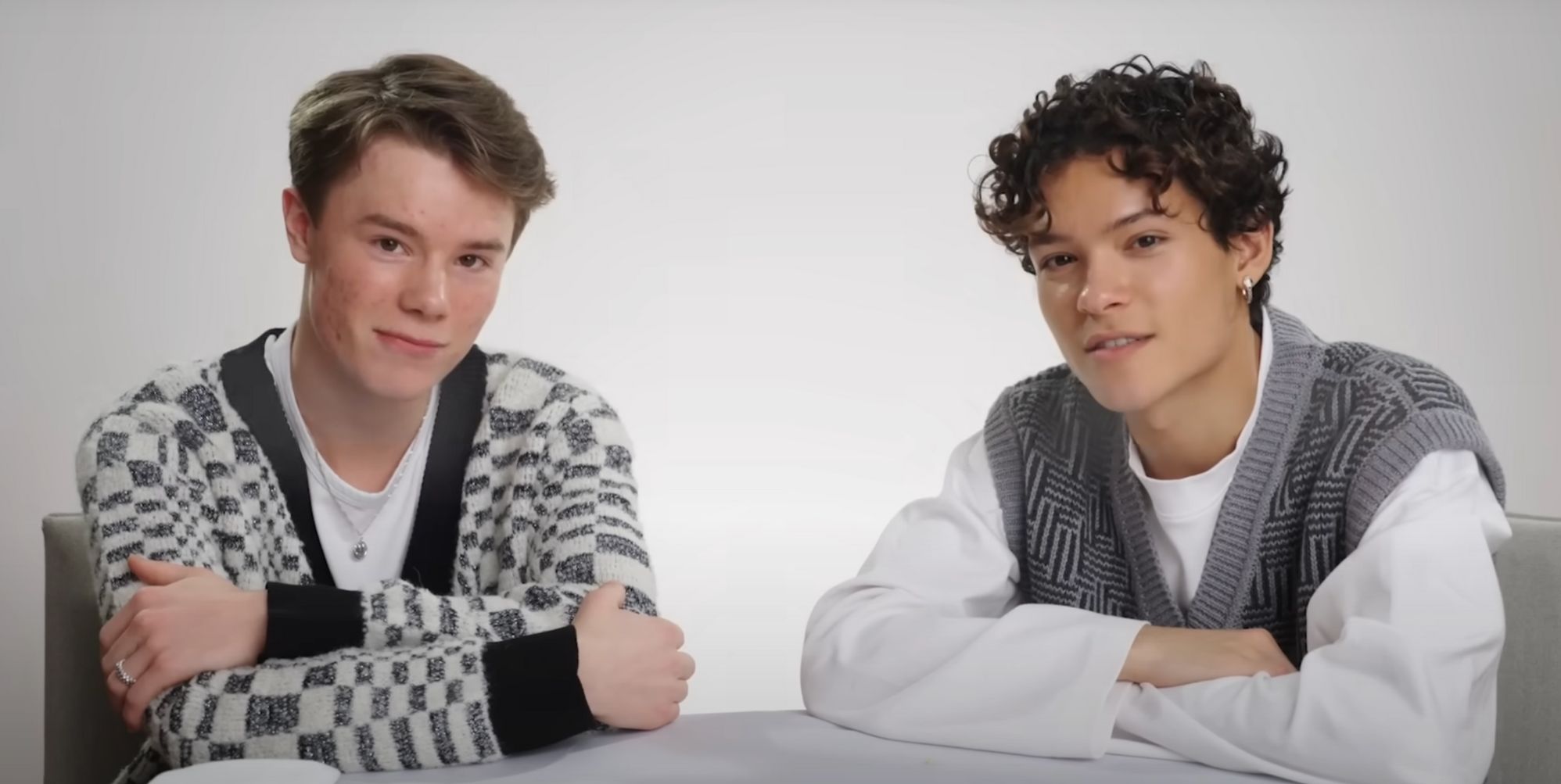 Omar Rudberg embraces Edvin Ryding in joyous onstage Young Royals reunion 