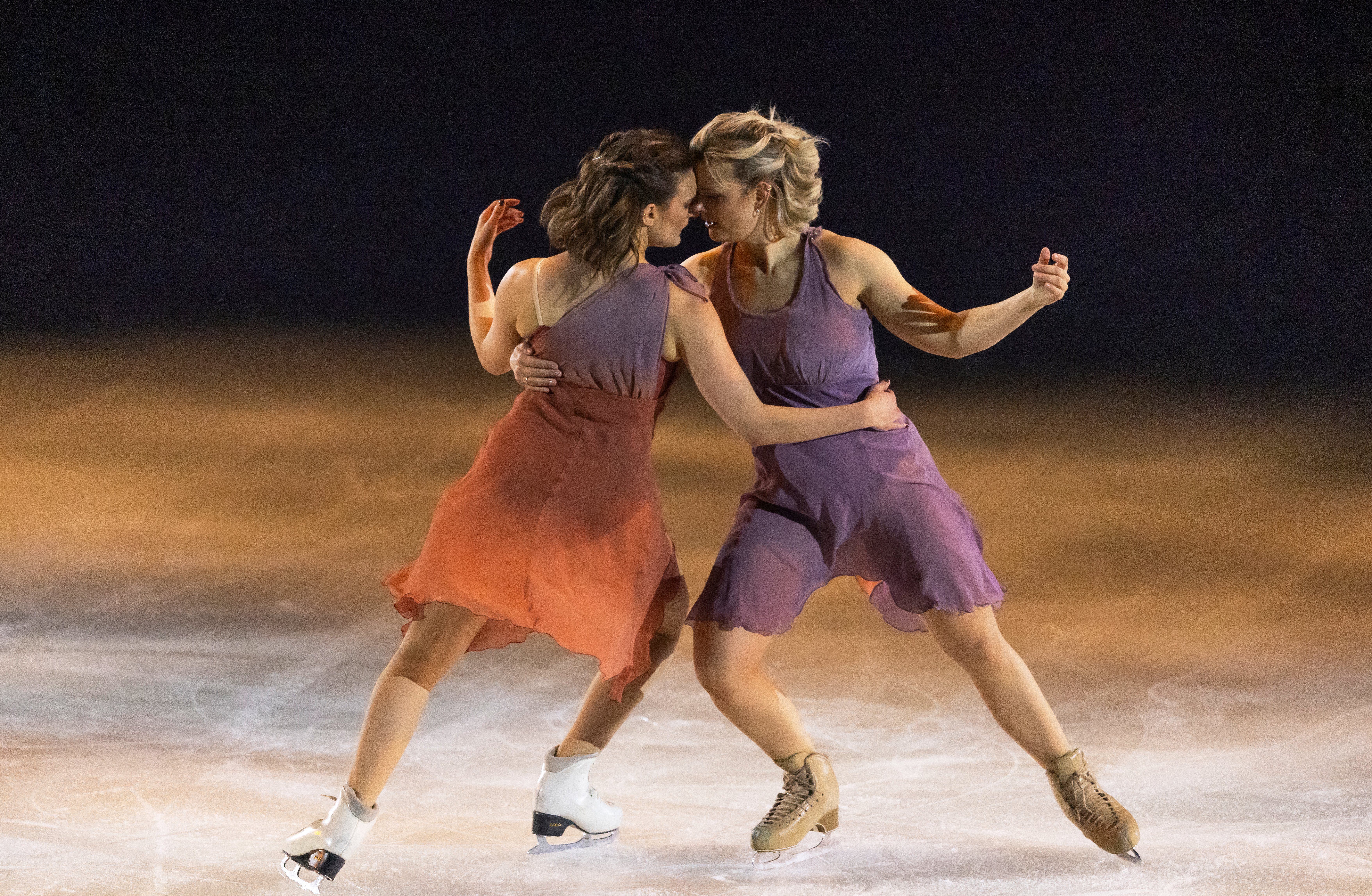 Retired Olympic skaters Gabriella Papadakis and Madison Hubbell perform in bid for same-sex pairs